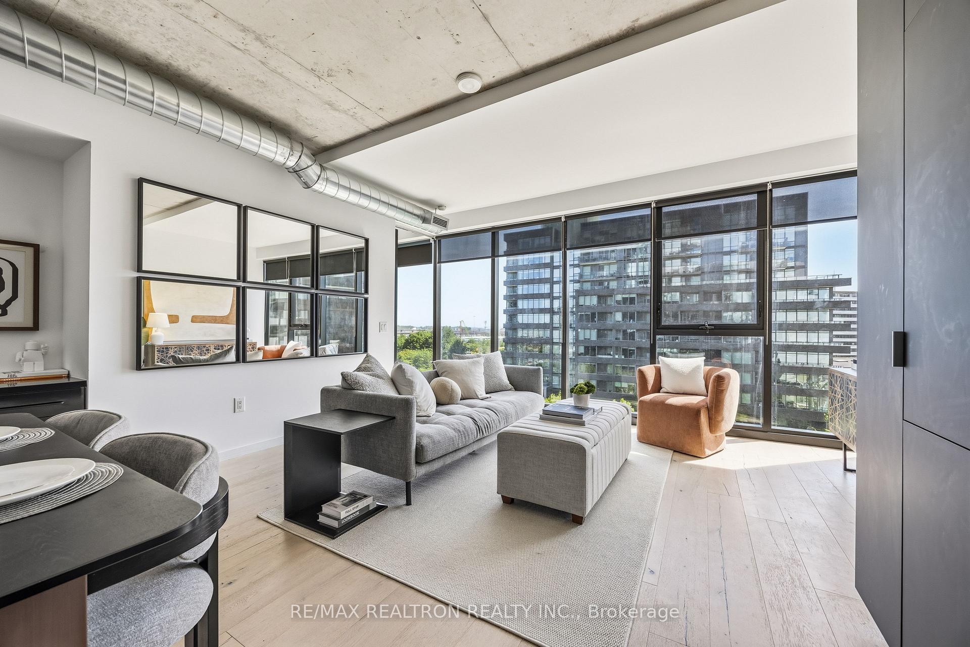 170 Bayview Avenue 603, Toronto C08, ON M5A 0M4