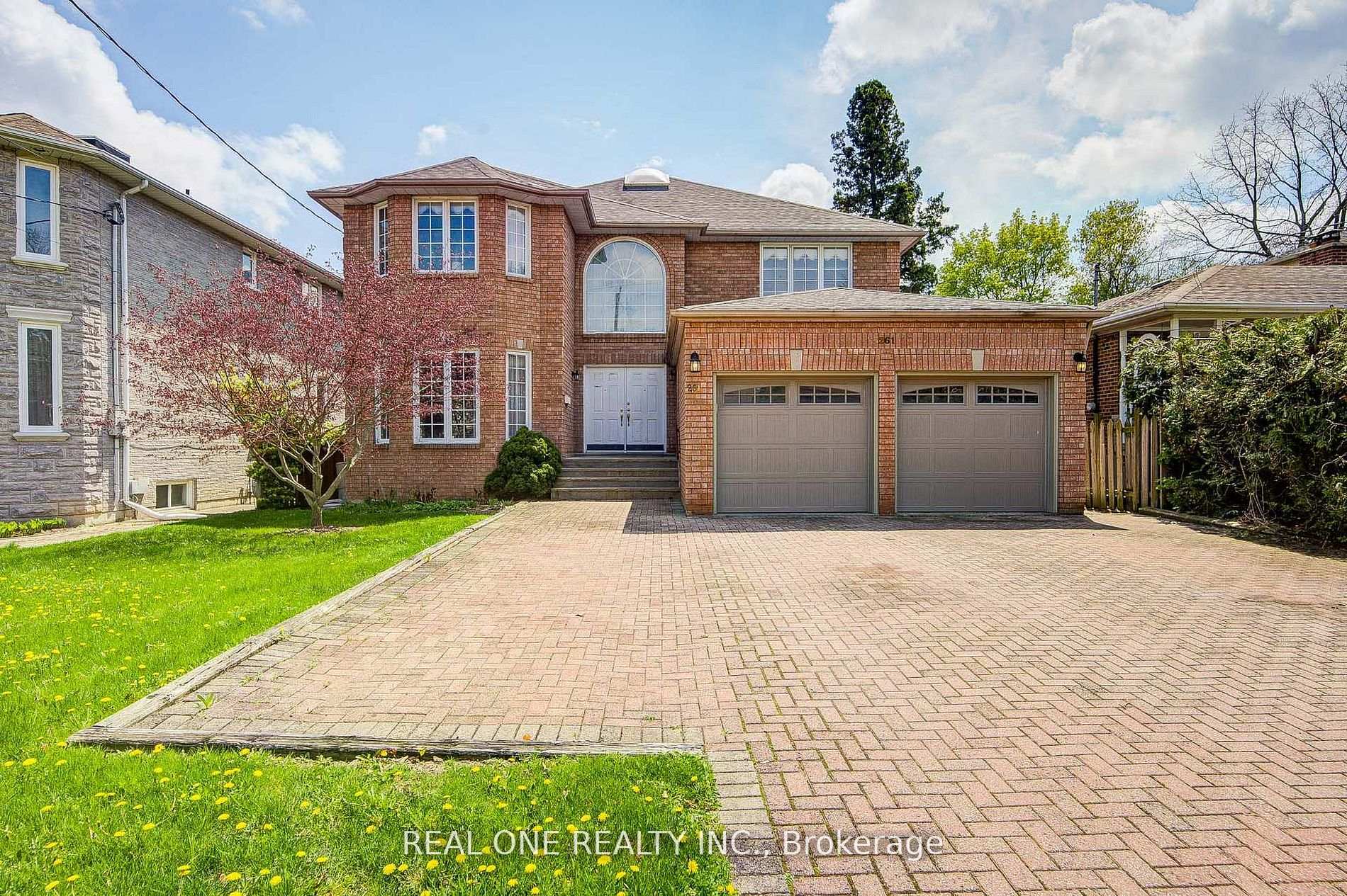 261 Mckee Avenue, Toronto C14, ON M2N 4E2
