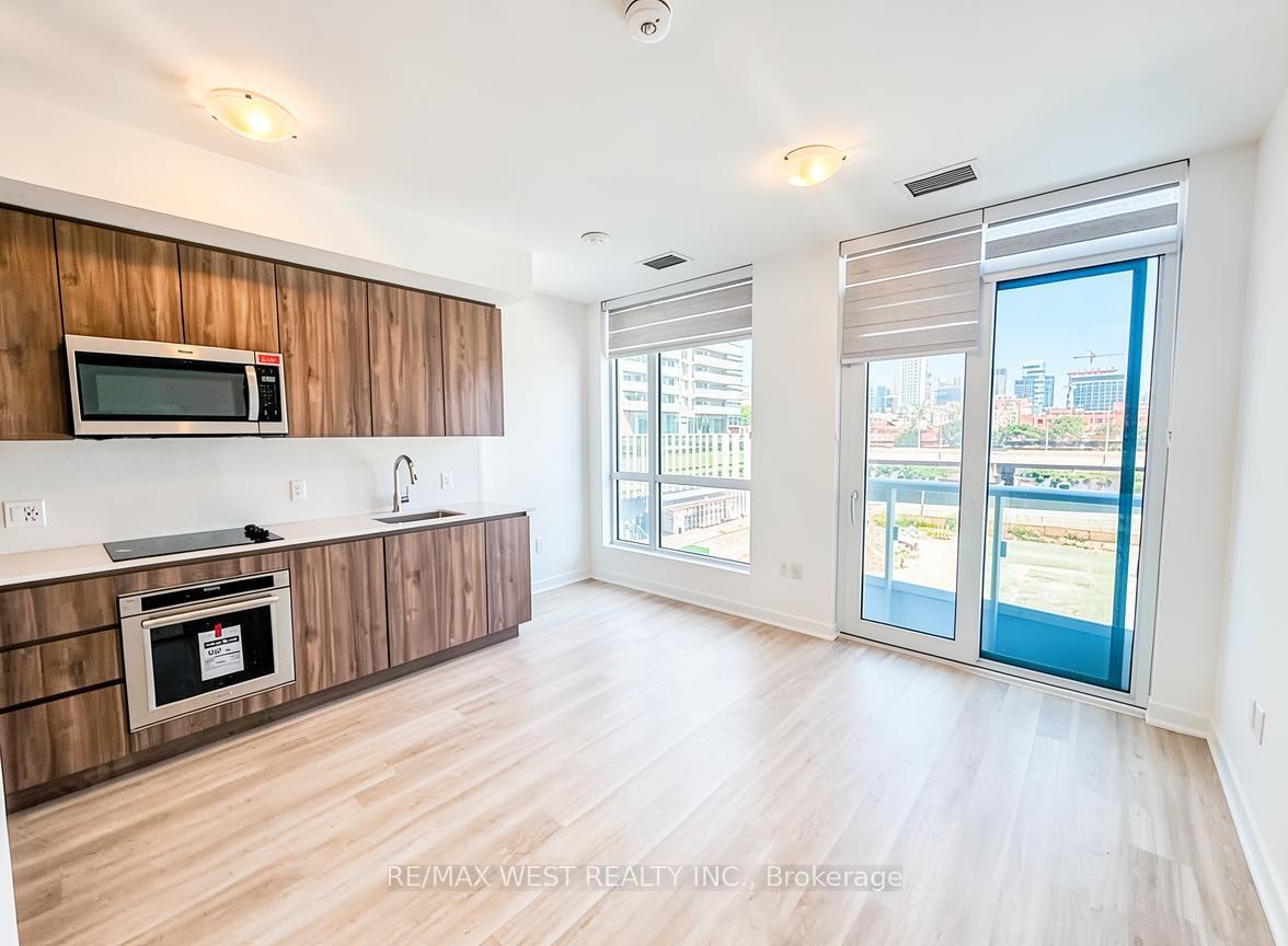 15 Richardson Street 502, Toronto C08, ON M5A 0Y5
