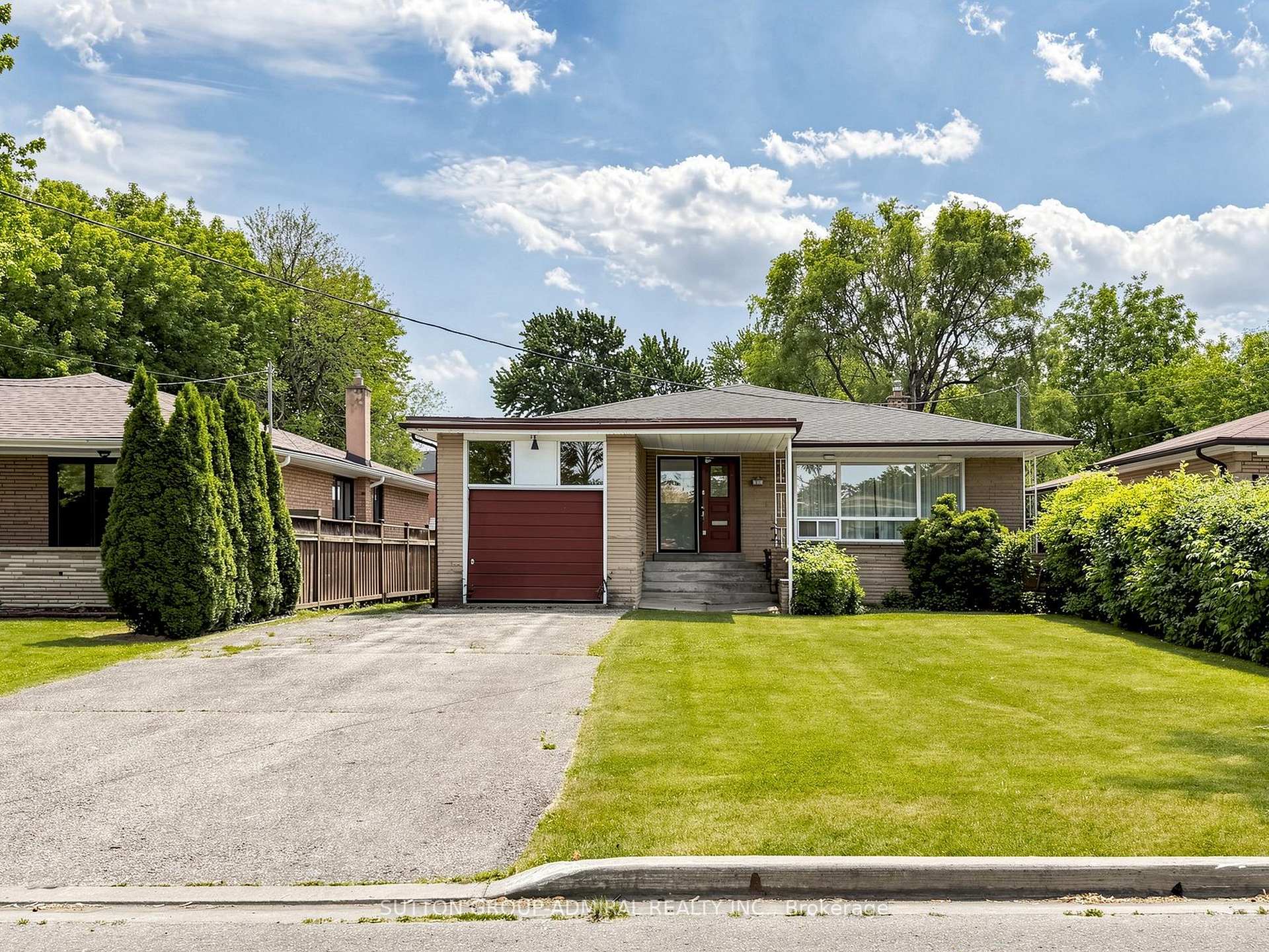 145 York Downs Drive, Toronto C06, ON M3H 2G8