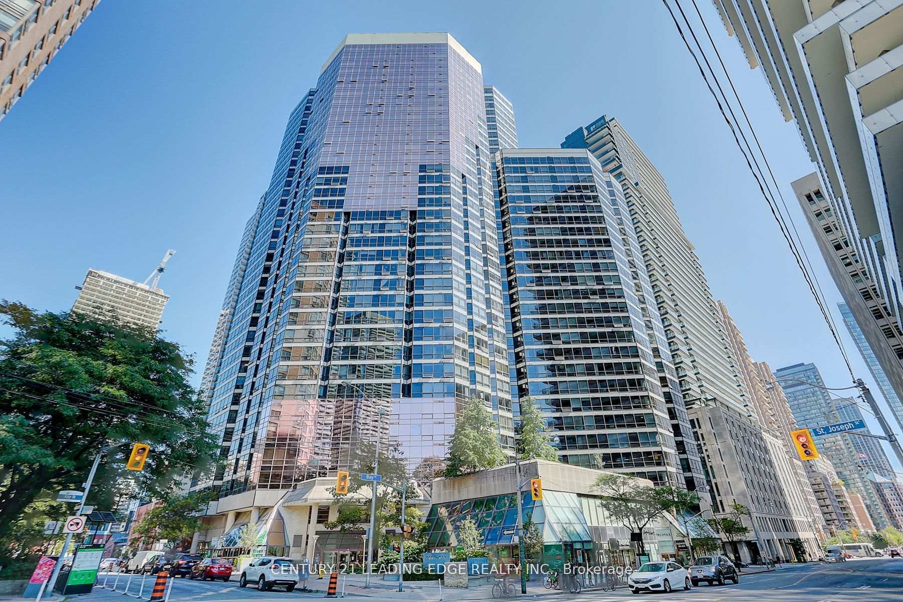 1001 Bay Street 514, Toronto C01, ON M5S 3A6