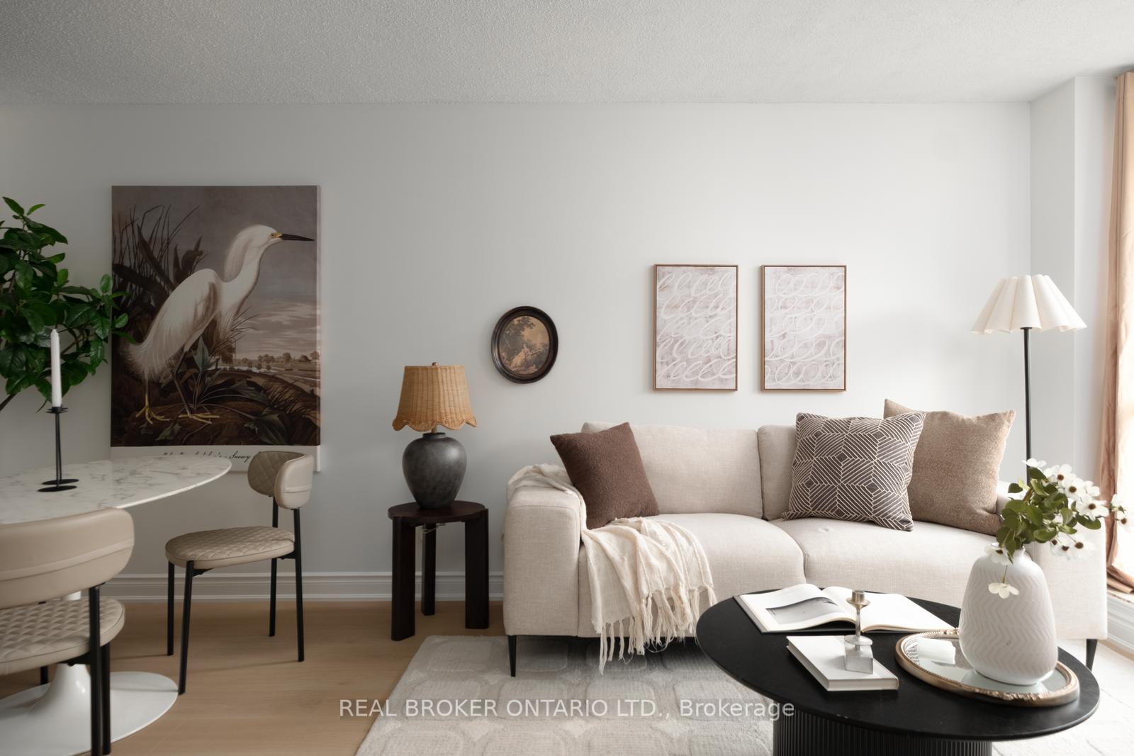 1000 King Street W 304, Toronto C01, ON M6K 3N1