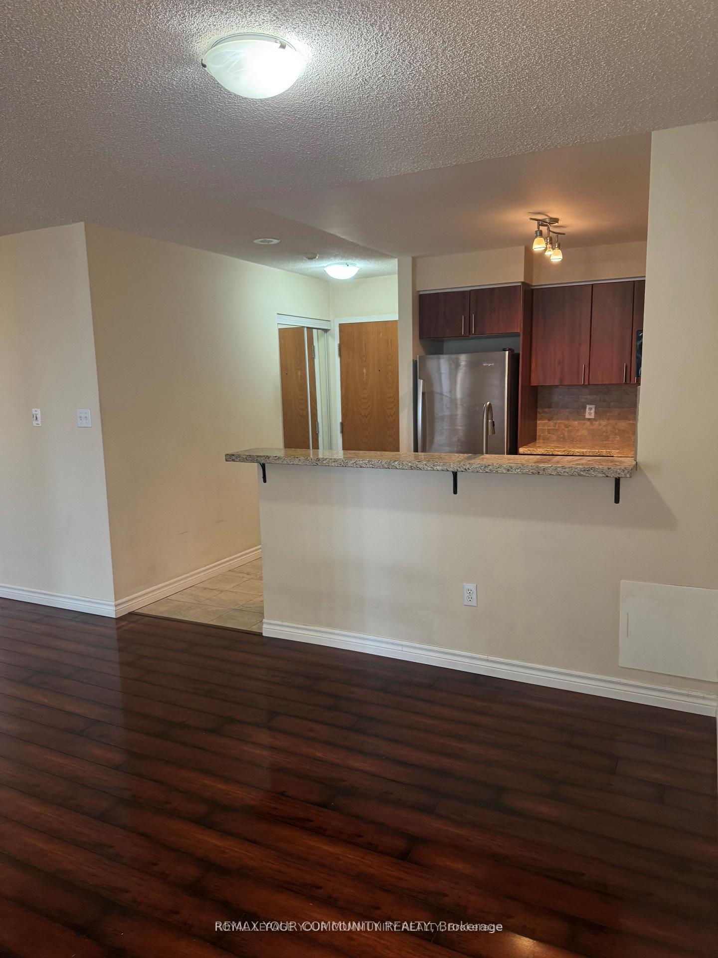 7 Lorraine Drive 1007, Toronto C07, ON M2N 7H2