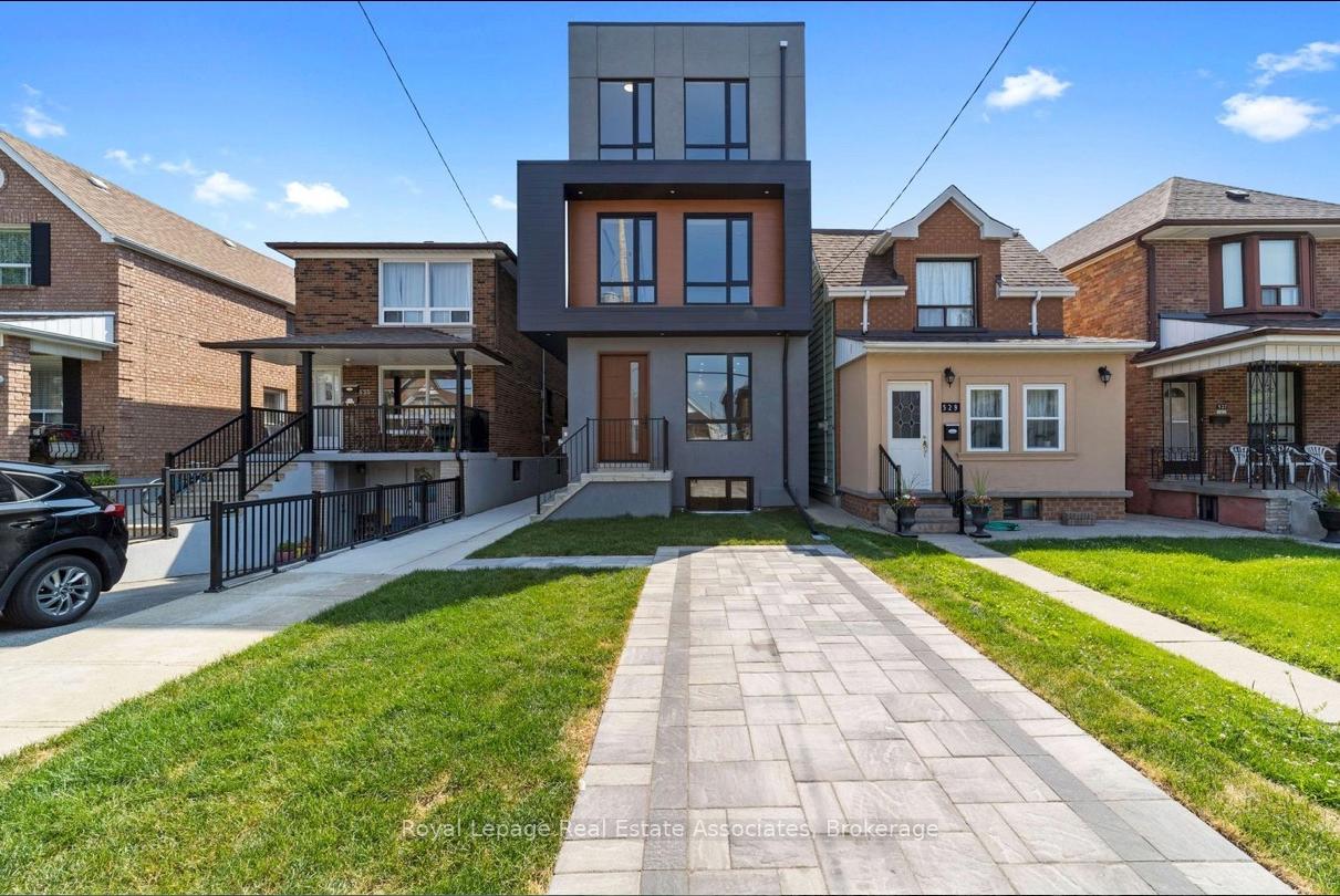 531 Delaware Avenue N, Toronto C02, ON M6H 2V3
