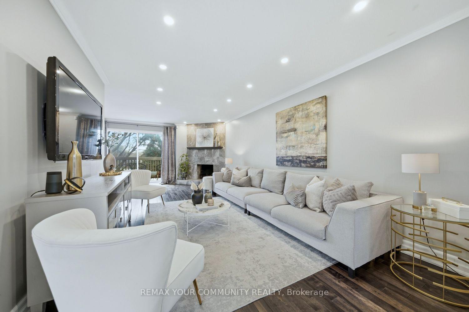 25 Cheryl Shepway Crescent, Toronto C15, ON M2J 4R5