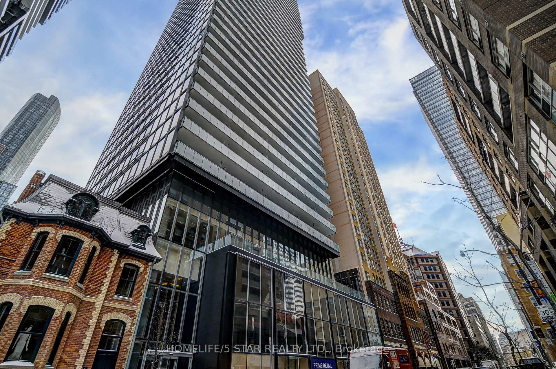 15 Grenville Street 1204, Toronto C01, ON M4Y 0B9