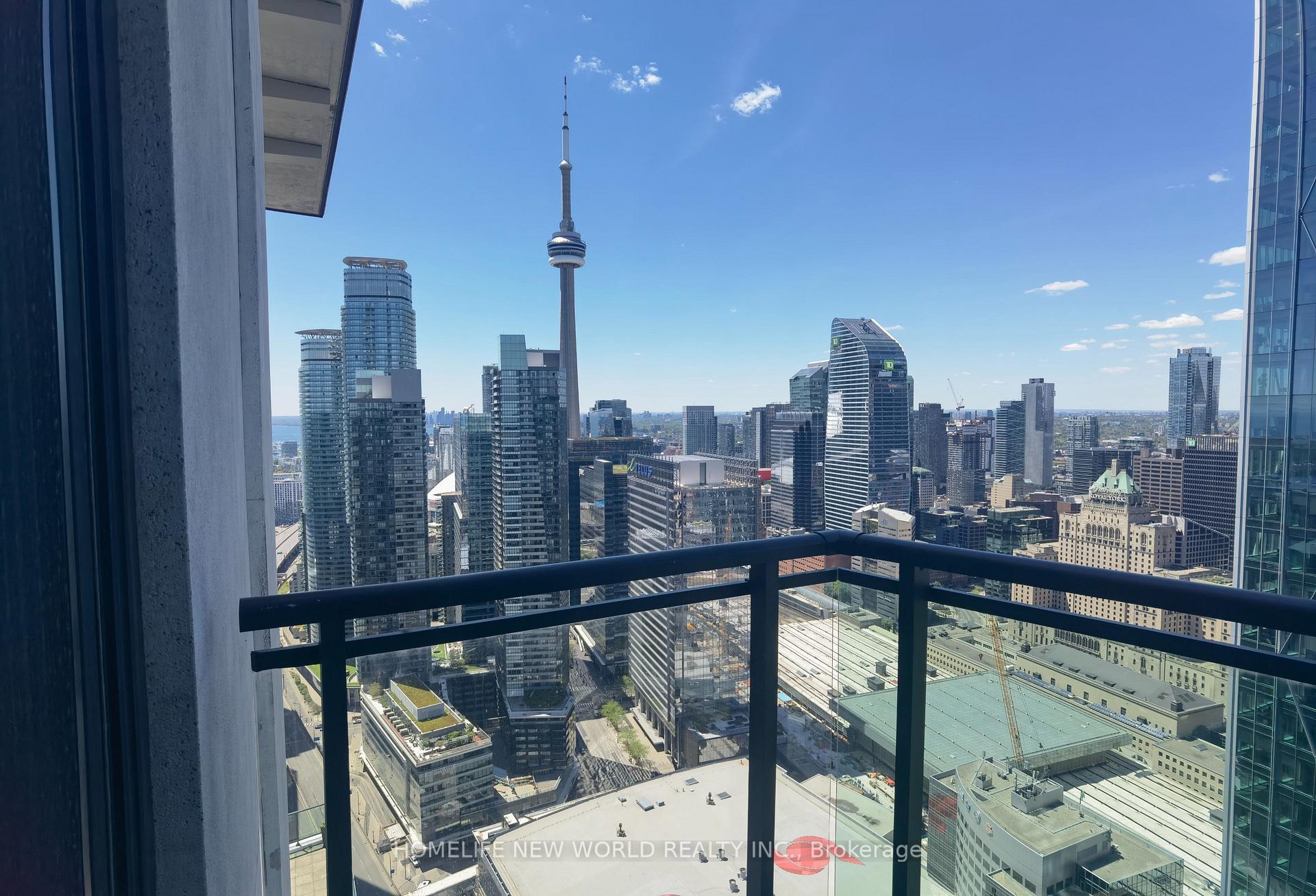 16 Harbour Street 5303, Toronto C01, ON M5J 2Z7