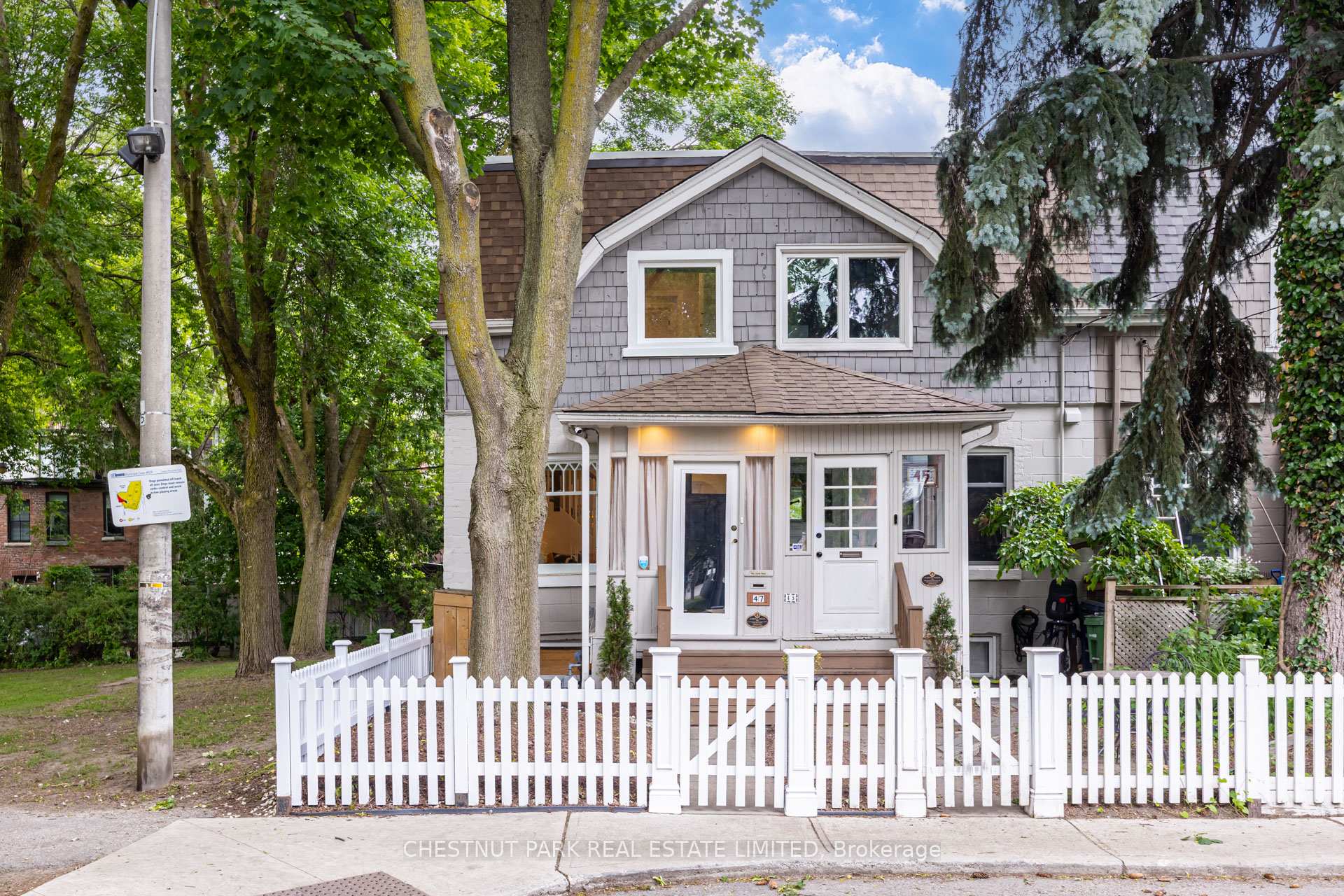 47 Geneva Avenue, Toronto C08, ON M5A 2J9