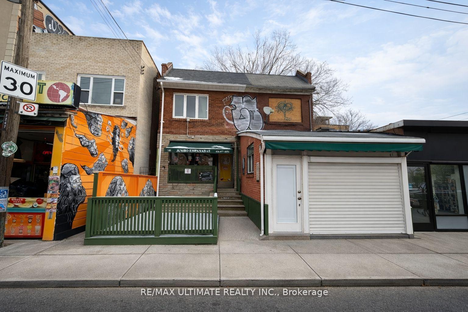 245 AUGUSTA Avenue, Toronto C01, ON M5T 2L8