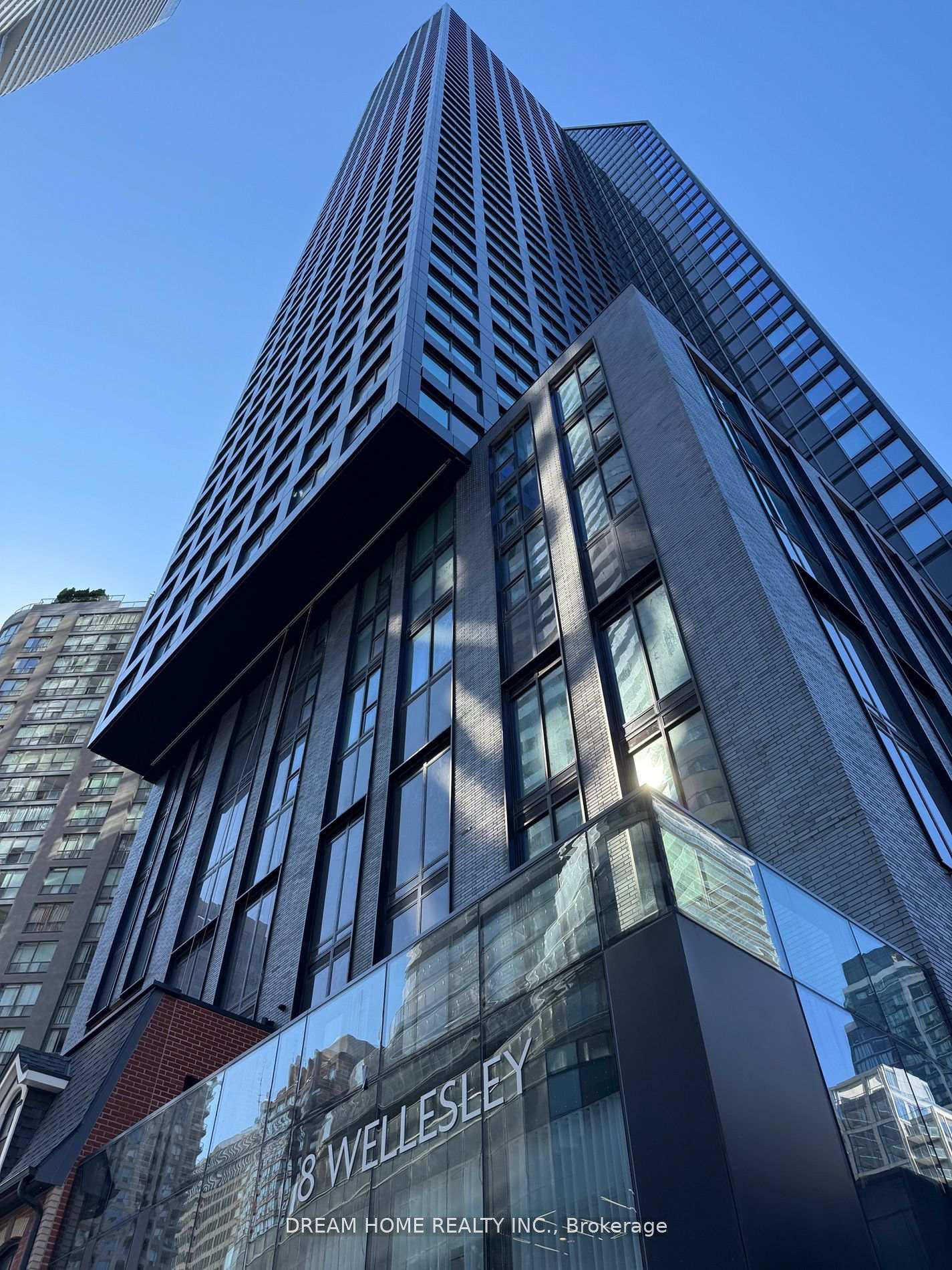 8 Wellesley Street W 4907, Toronto C01, ON M4Y 0J5