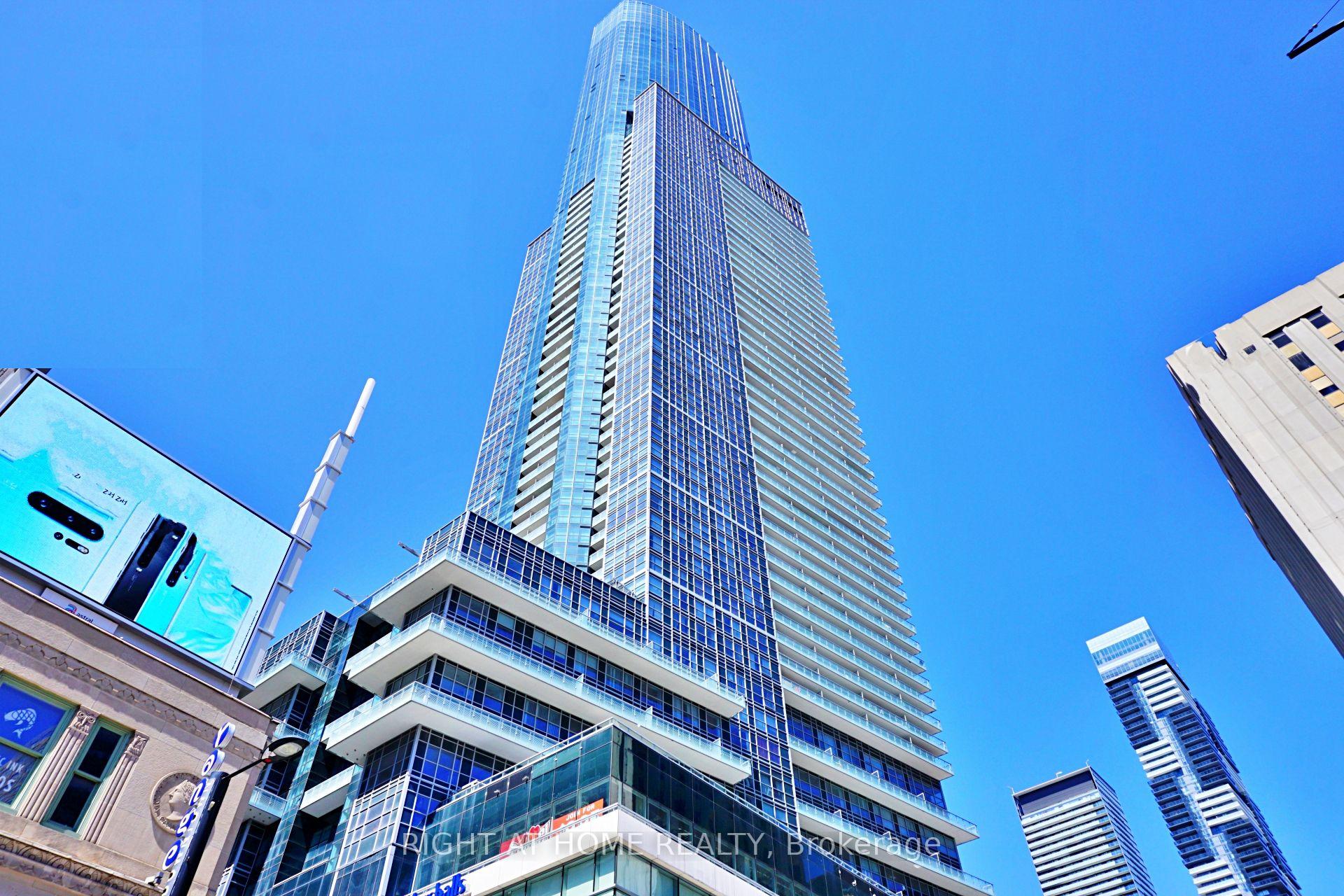 386 Yonge Street 4207, Toronto C01, ON M5B 0A5