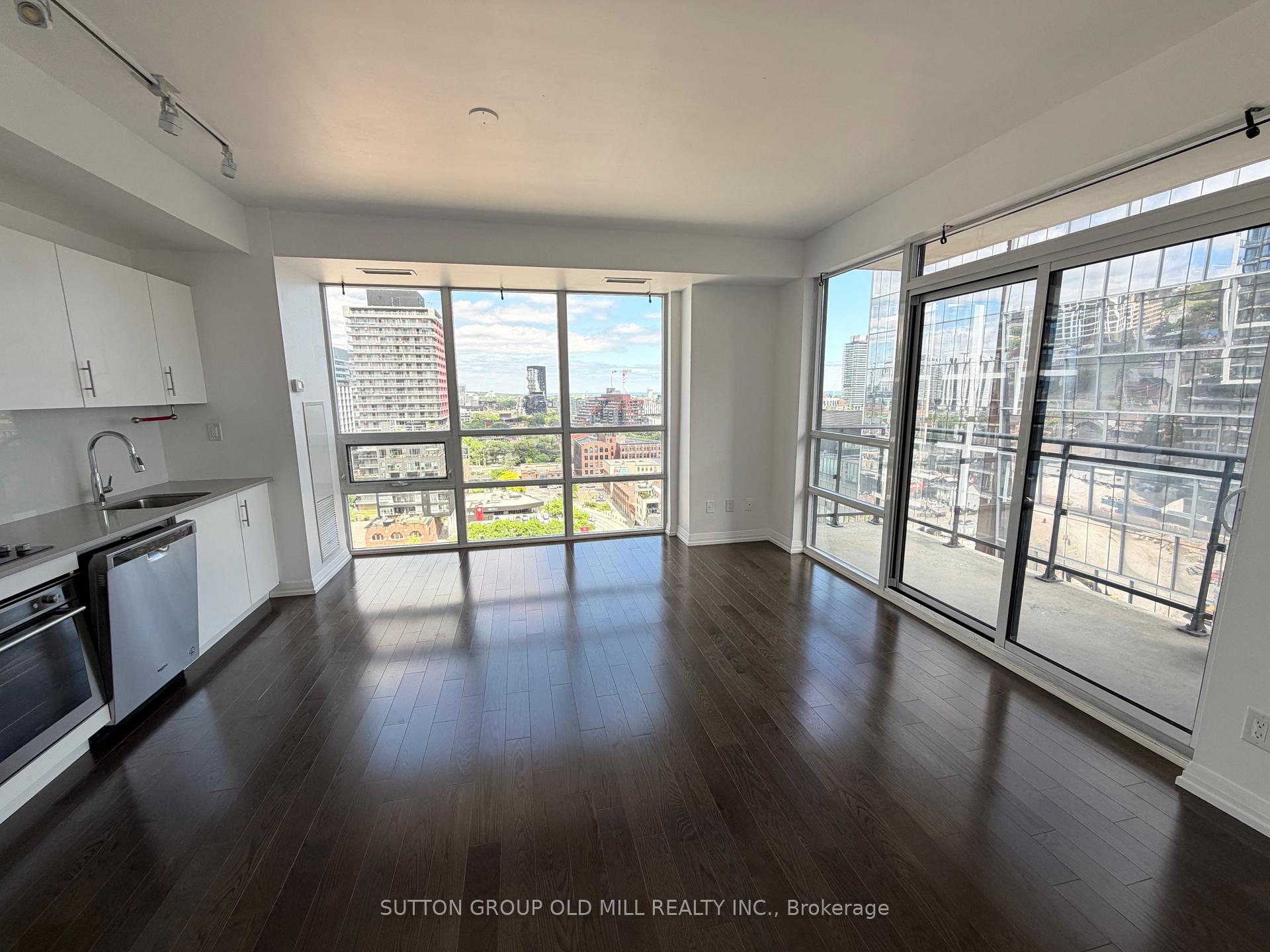 460 Adelaide Street E 19424, Toronto C08, ON M5A 0E7
