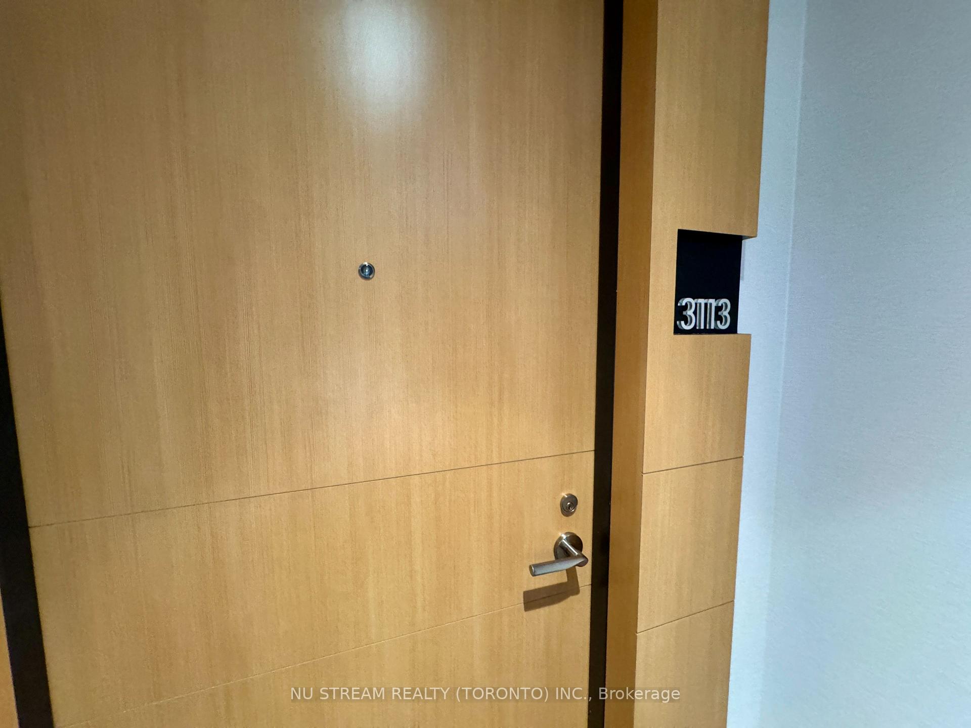 11 Wellesley Street W 3113, Toronto C01, ON M4Y 0G4