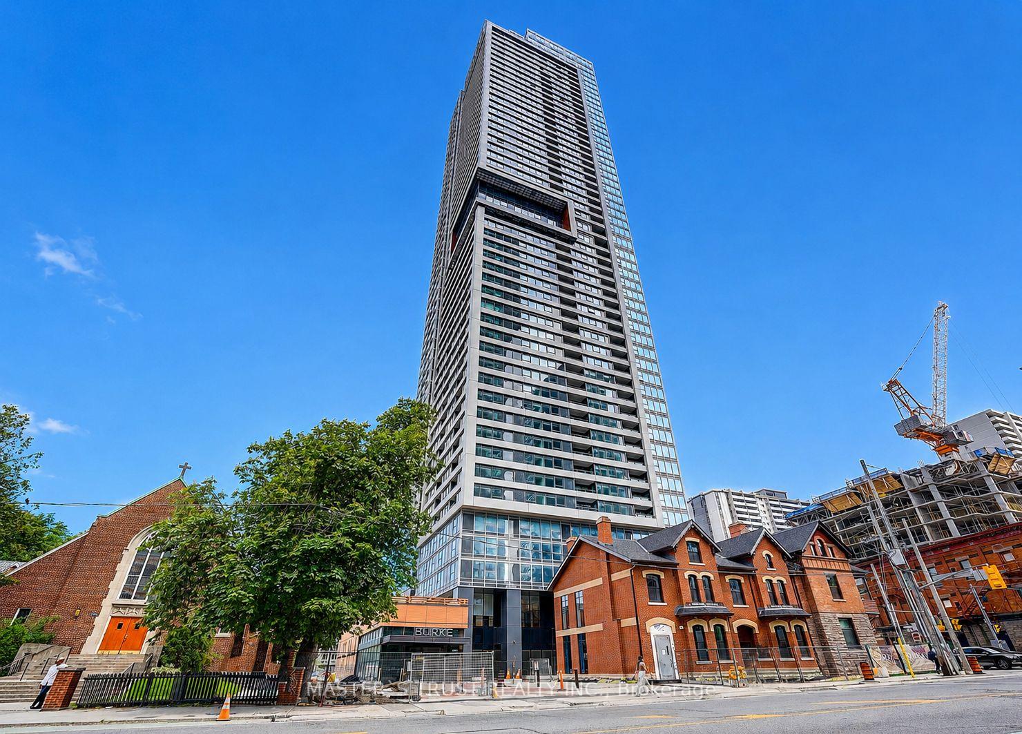 609 Sherbourne Street 305, Toronto C08, ON M4X 0A4