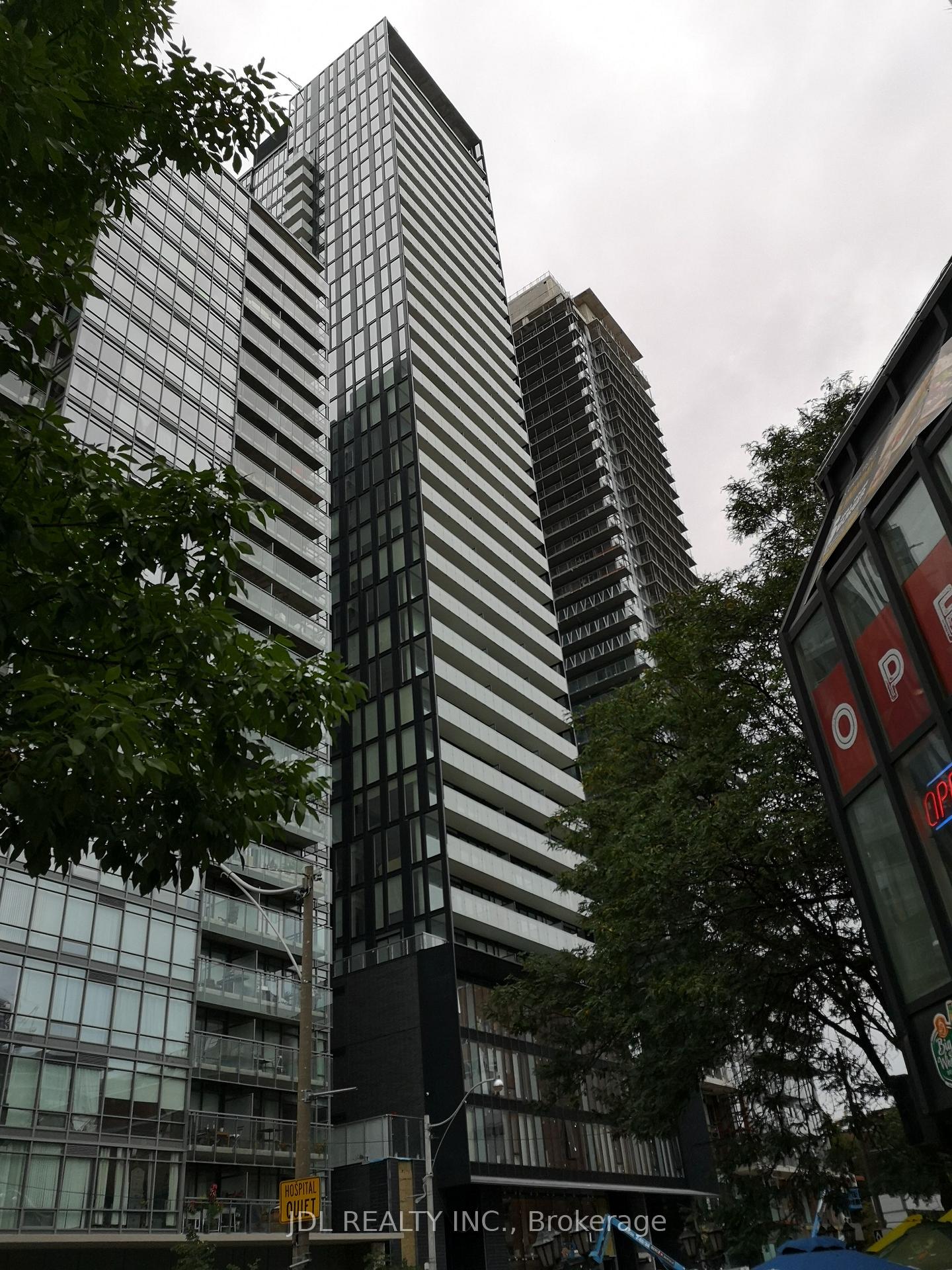28 Wellesley Street E 2805, Toronto C08, ON M4Y 0C4