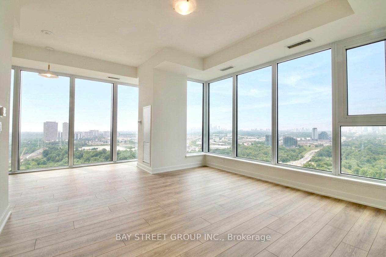 5 Quarrington Lane 3011, Toronto C13, ON M3C 0S5