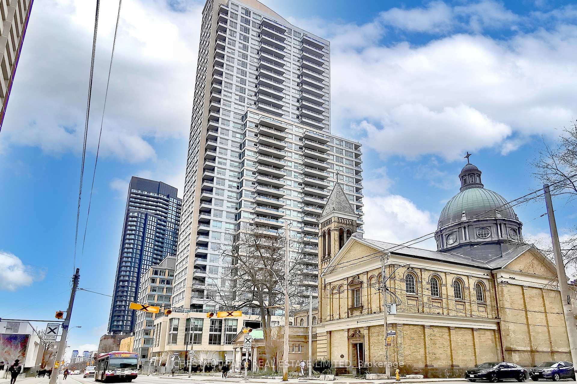 500 Sherbourne Street 2506, Toronto C08, ON M4X 1L1