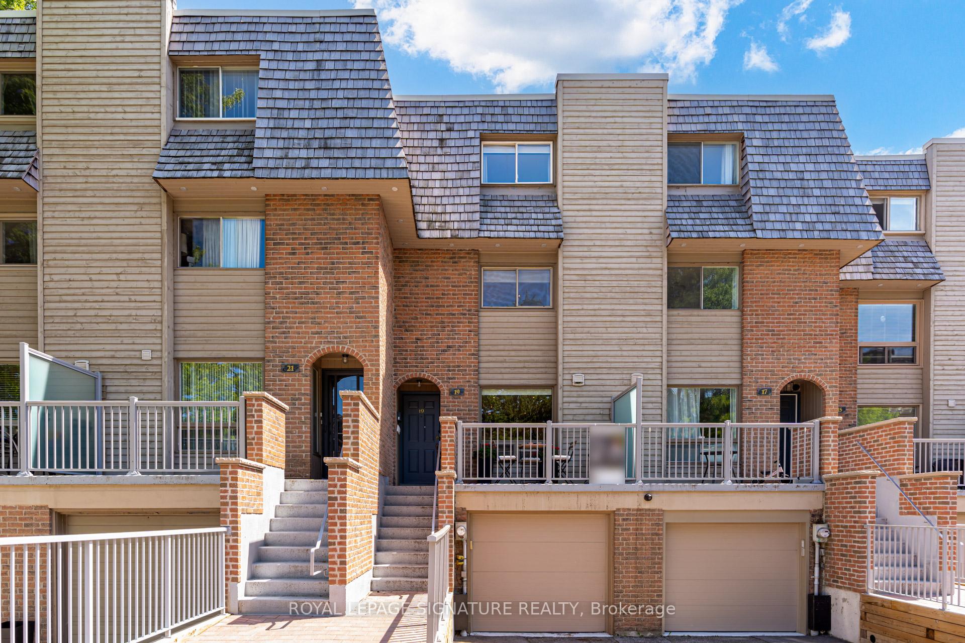 19 Wax Myrtle Way, Toronto C13, ON M3B 3K6