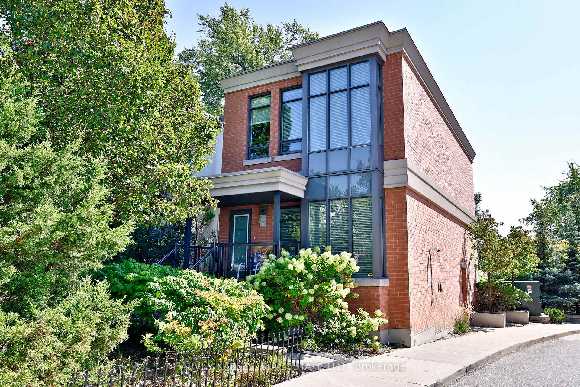 417 St Germain Avenue, Toronto C04, ON M5M 1T7