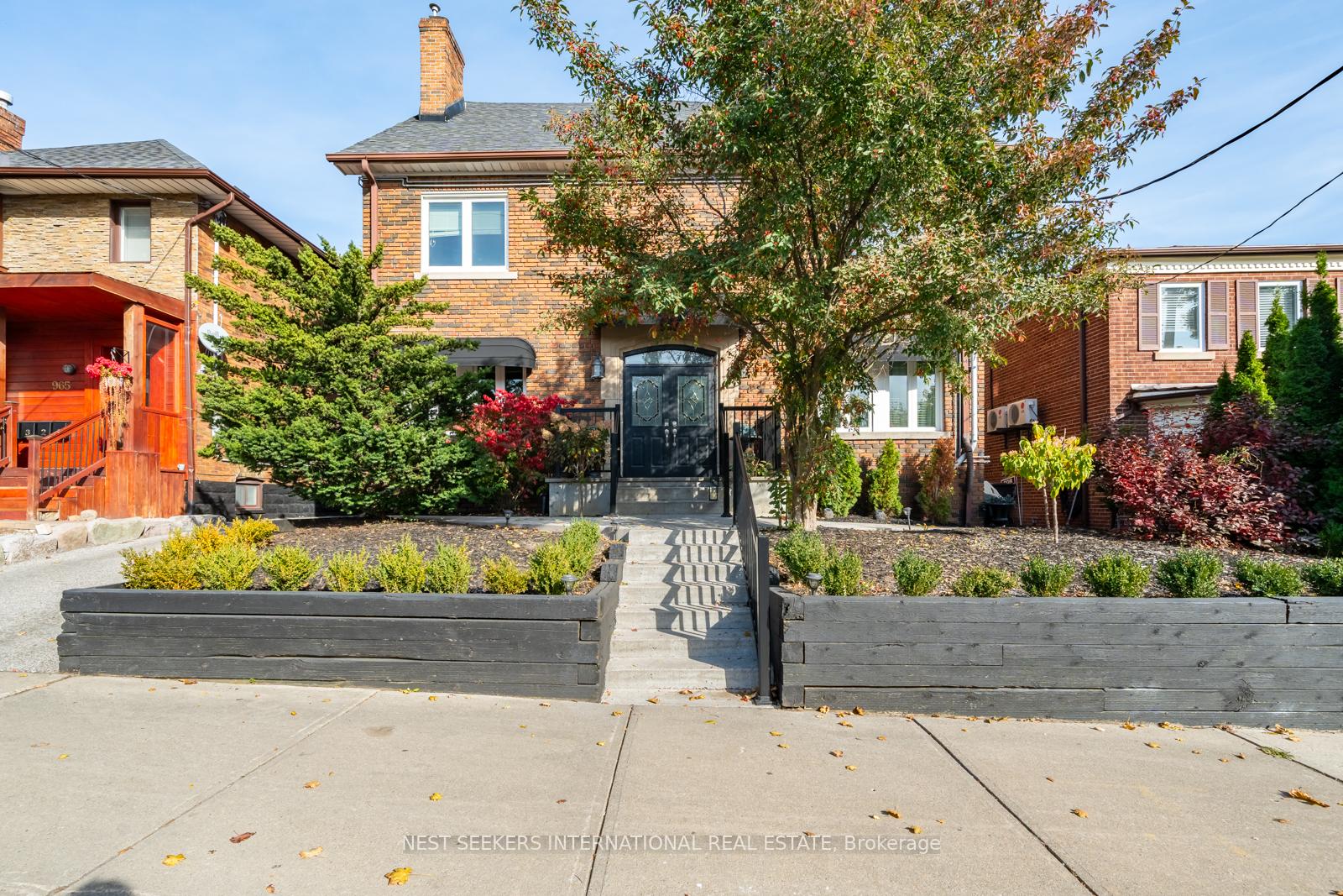 963 Avenue Road 7, Toronto C03, ON M5P 2K9