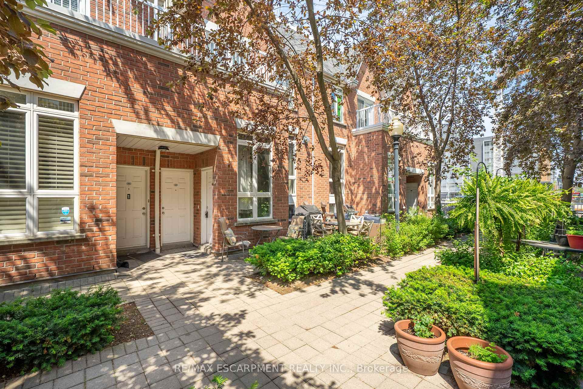 12 Sudbury Street 1808, Toronto C01, ON M6J 3W7