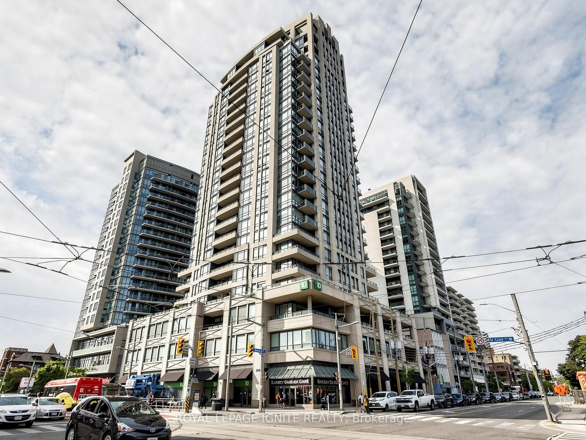 500 St.Clair Avenue W 204, Toronto C03 — photo 3 of 5