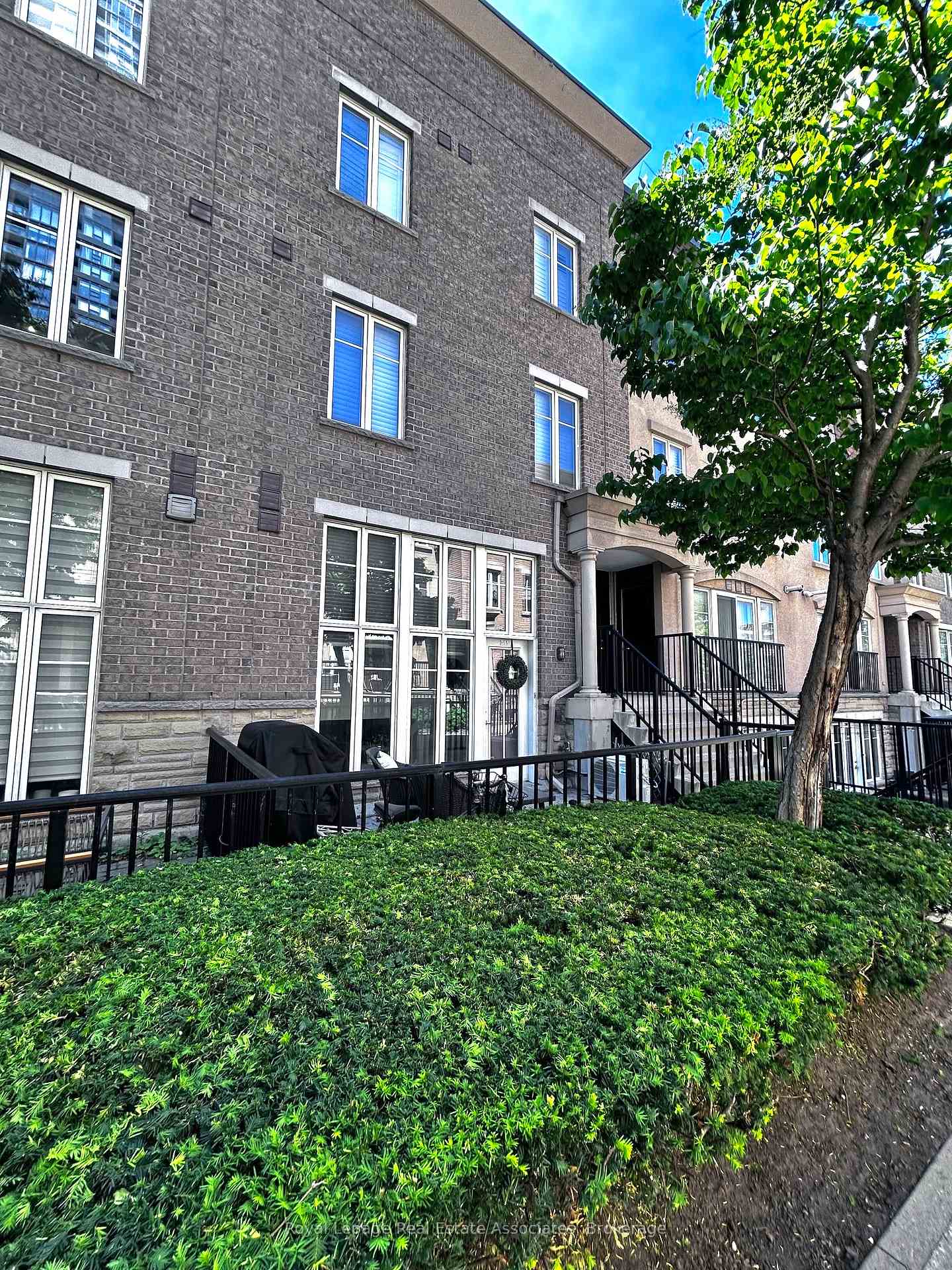 30 Western Battery Road 311, Toronto C01, ON M6K 3N9