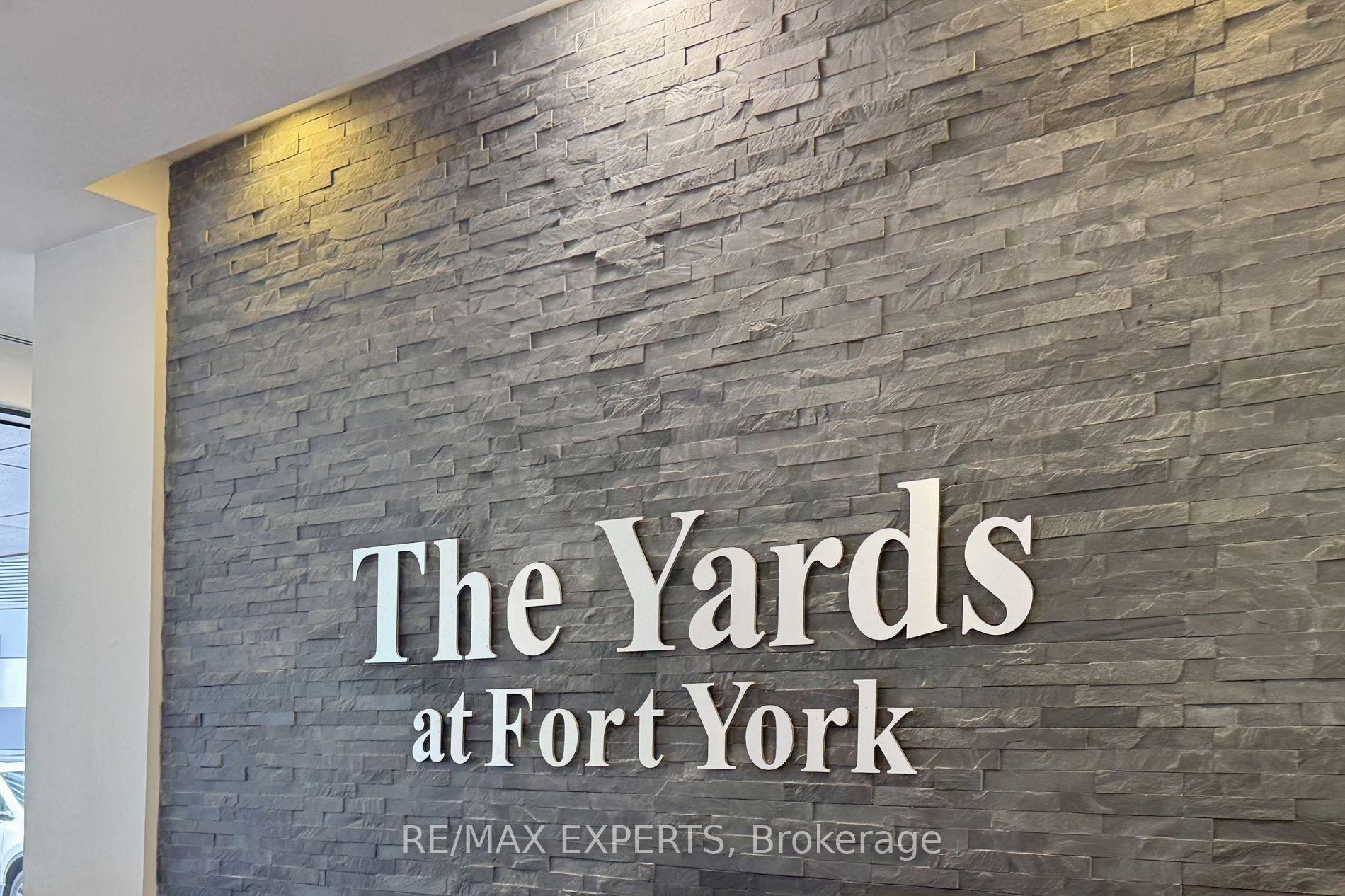 20 Bruyeres Mews 505, Toronto C01, ON M5V 0G8