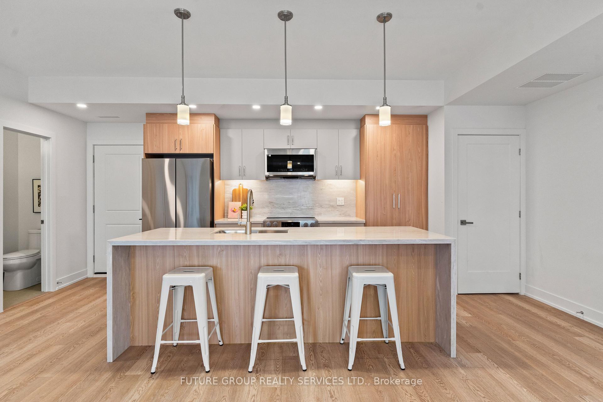 86 Kenwood Avenue Unit 5, Toronto C03 — photo 4 of 5