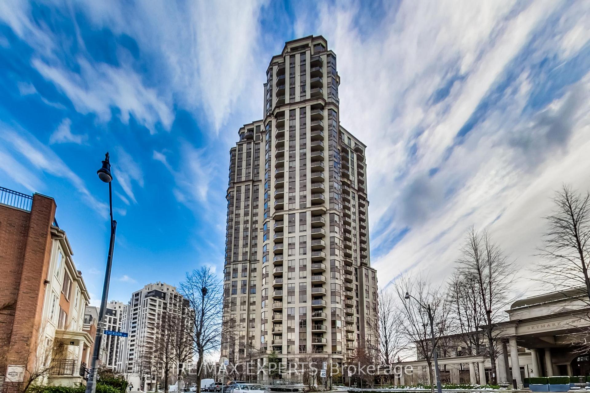 80 Harrison Garden Boulevard 215, Toronto C14, ON M2N 7E3