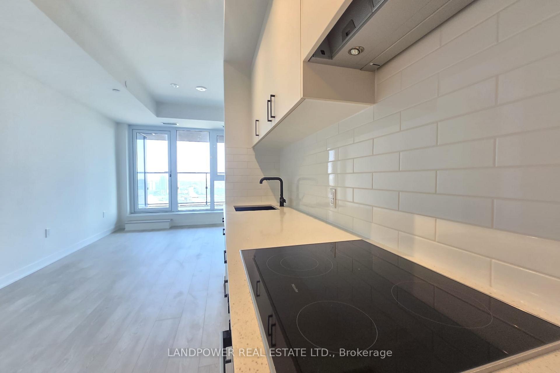 5 Quarrington Lane 3208, Toronto C13, ON M3C 0S5