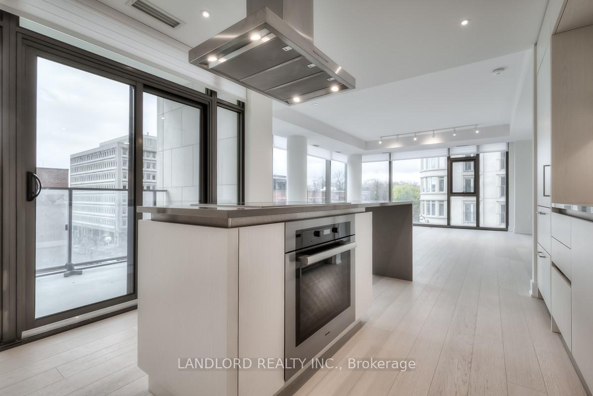 6 Jackes Avenue 304, Toronto C09, ON M4T 1X9