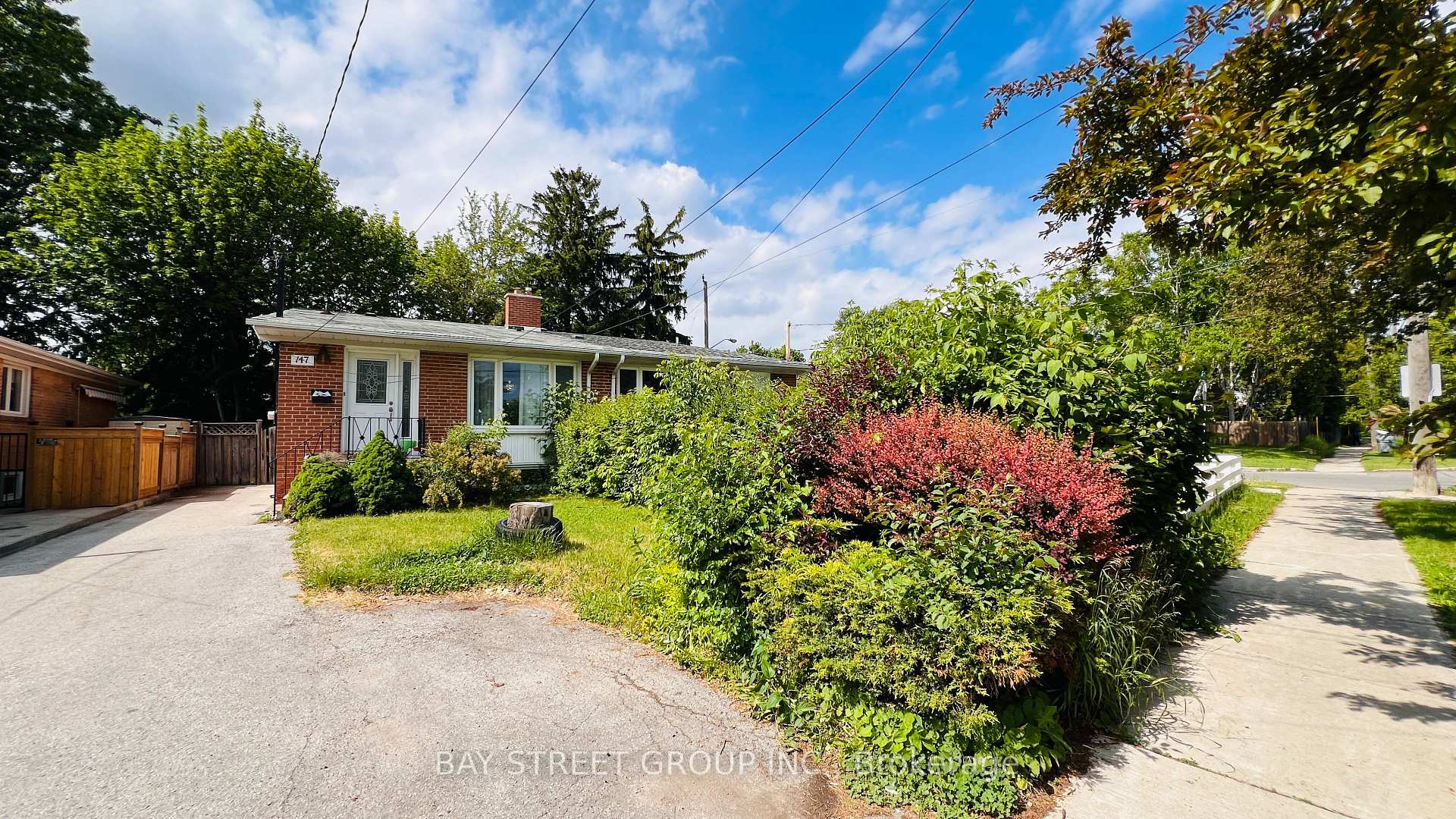 147 Roywood Drive Ground & Lower, Toronto C13, ON M3A 2E3