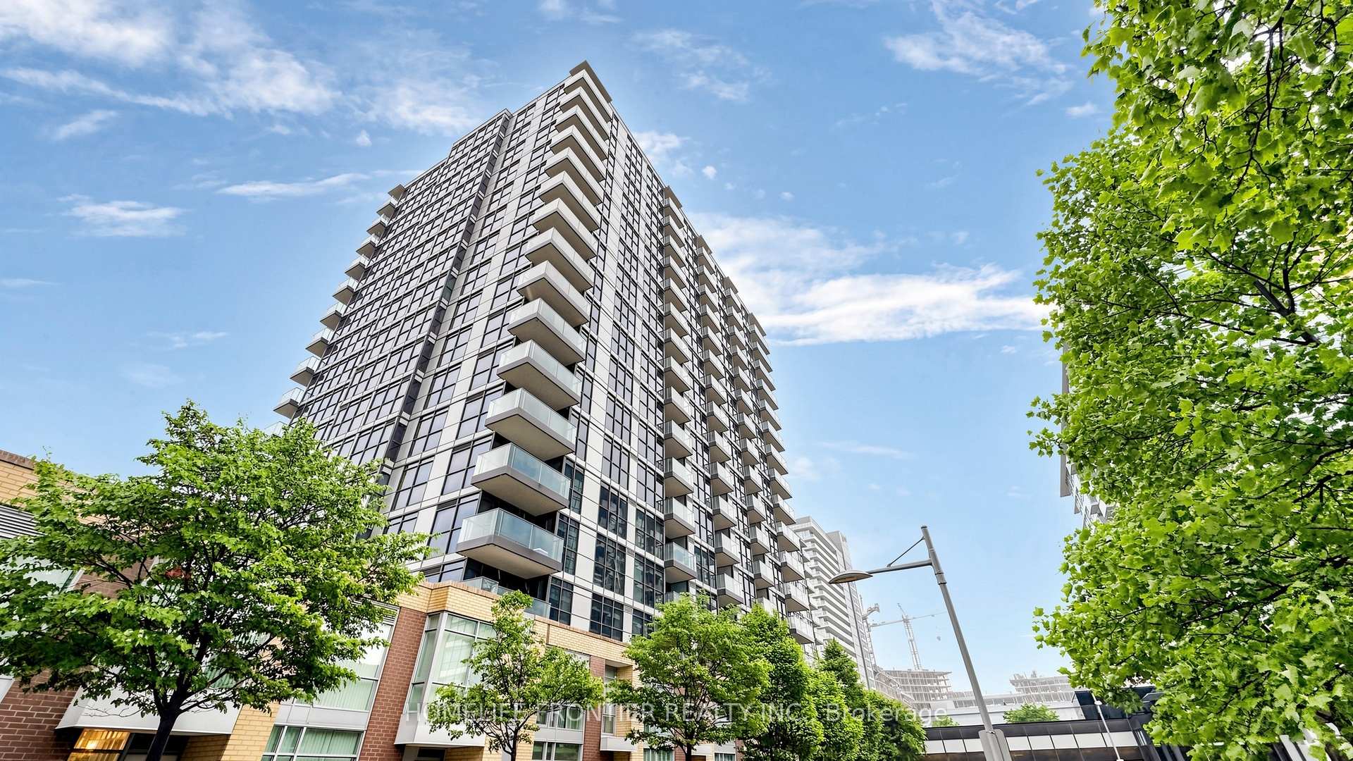 19 Singer Court 321, Toronto C15, ON M3K 0B2