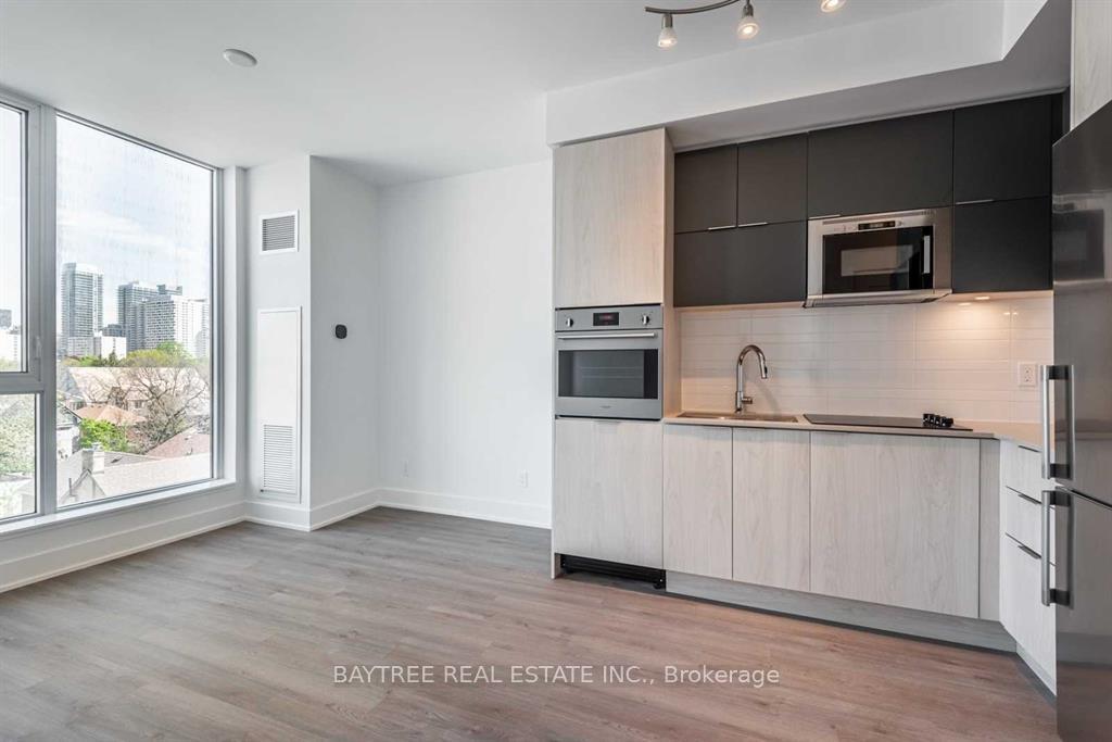 1 Belsize Drive 522, Toronto C03 — photo 2 of 5