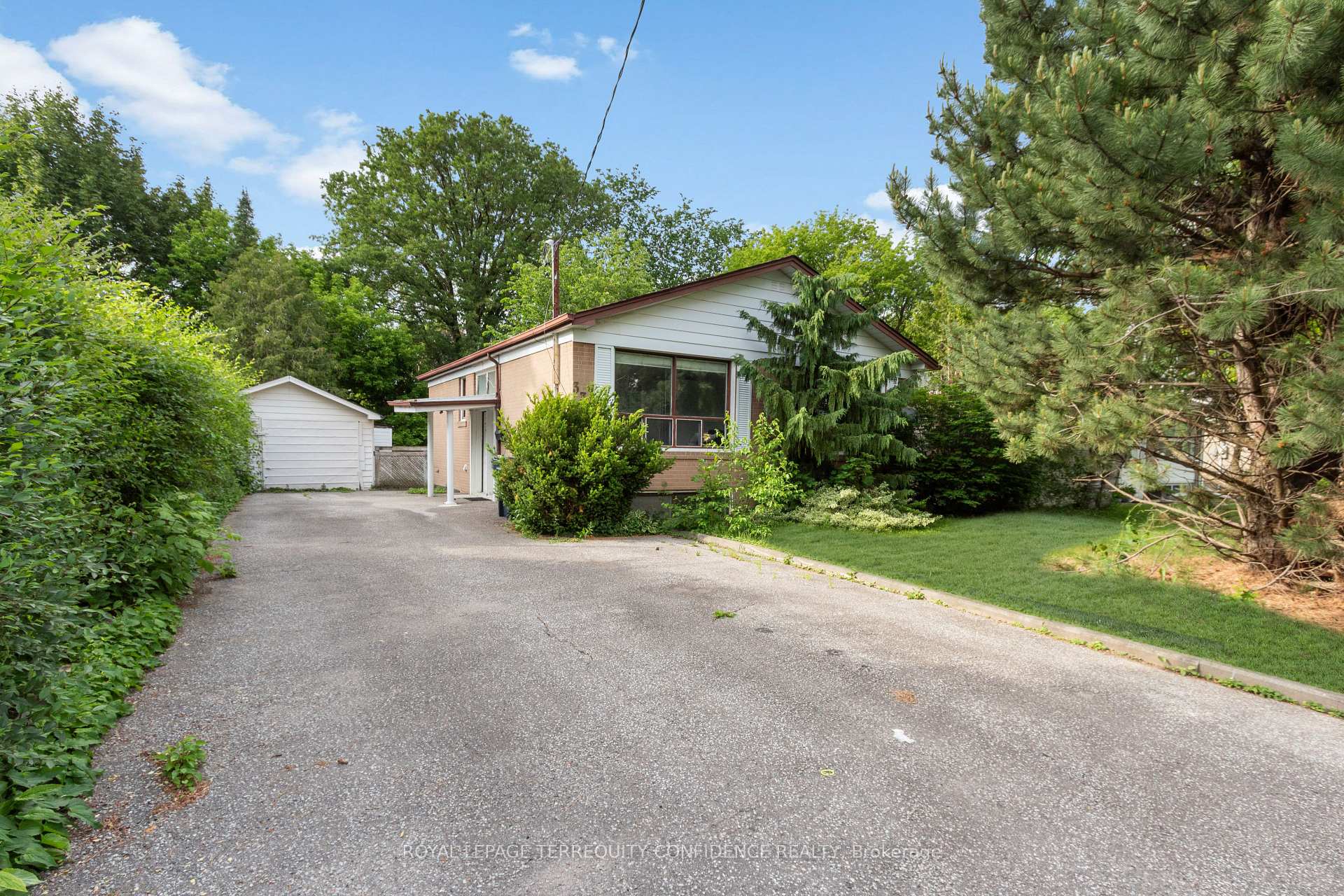 334 Moore Park Avenue, Toronto C07, ON M2R 2R6