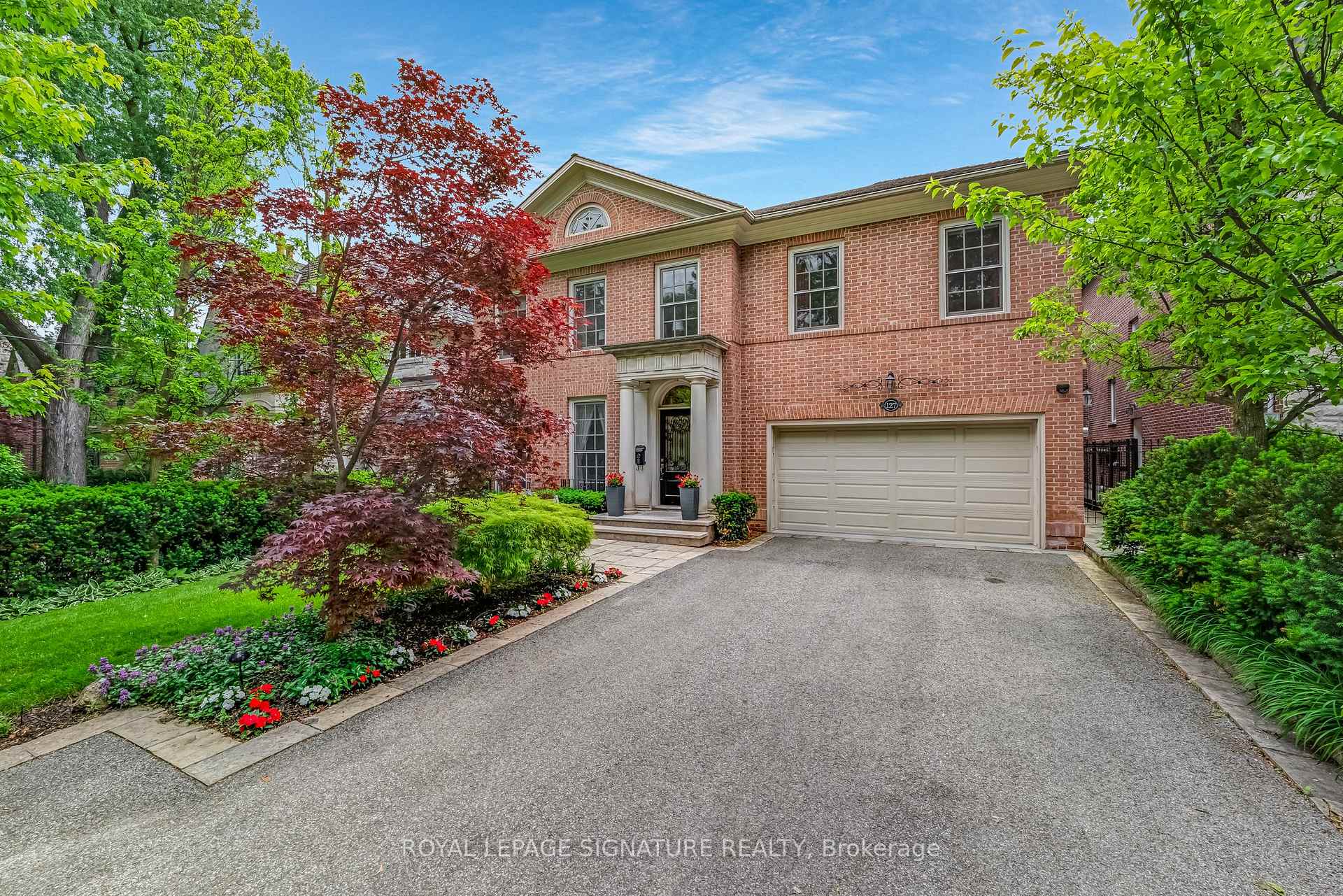 127 Buckingham Avenue, Toronto C12, ON M4N 1R5 — Toronto C12, Ontario