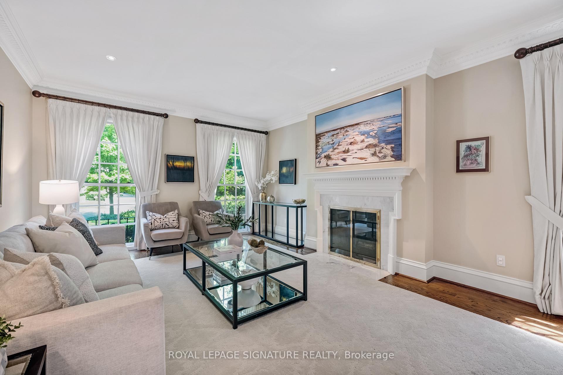 127 Buckingham Avenue, Toronto C12 — photo 3 of 5