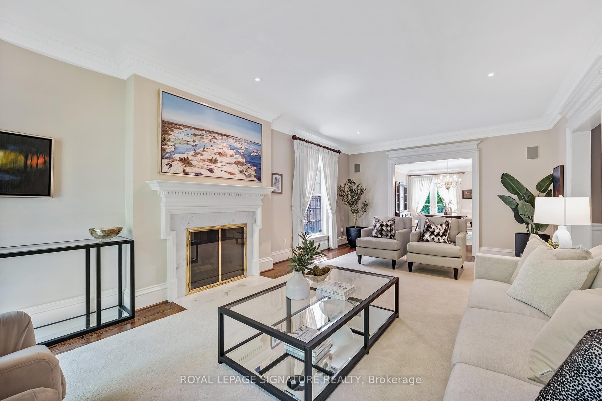 127 Buckingham Avenue, Toronto C12 — photo 4 of 5