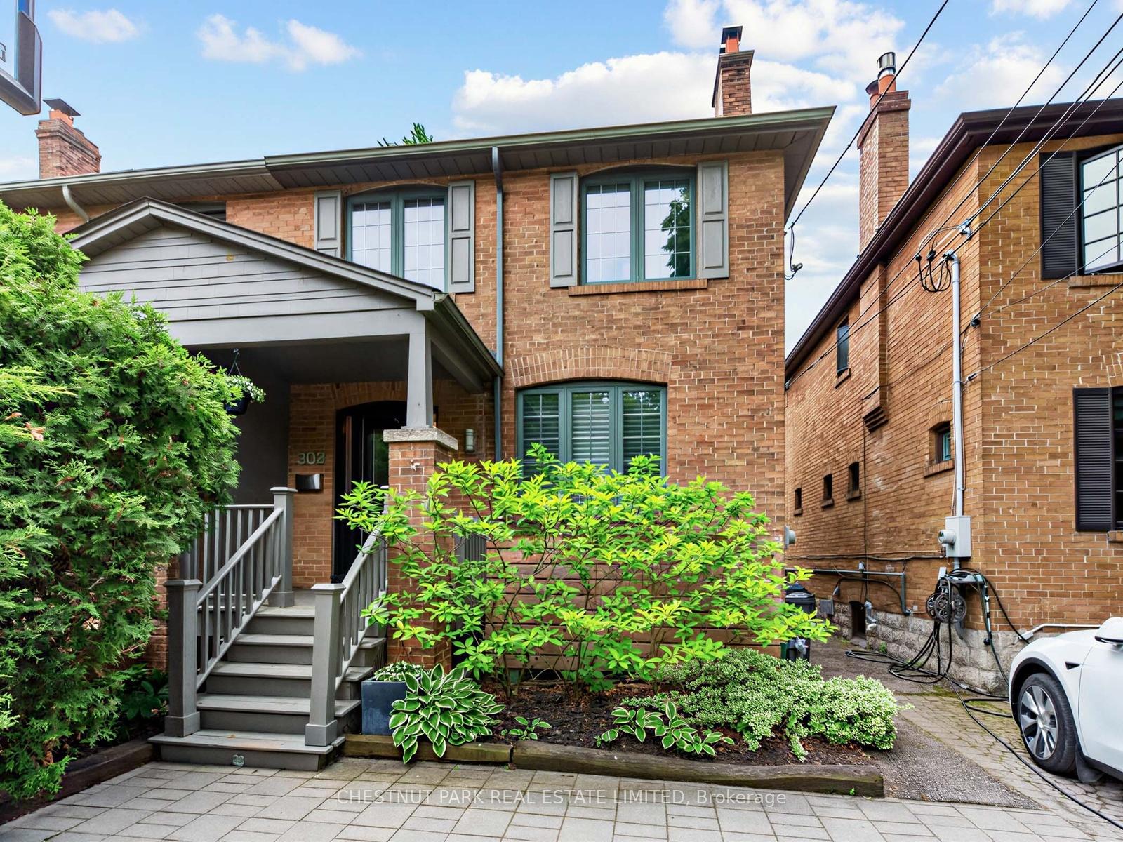 303 Belsize Drive, Toronto C10, ON M4S 1M7