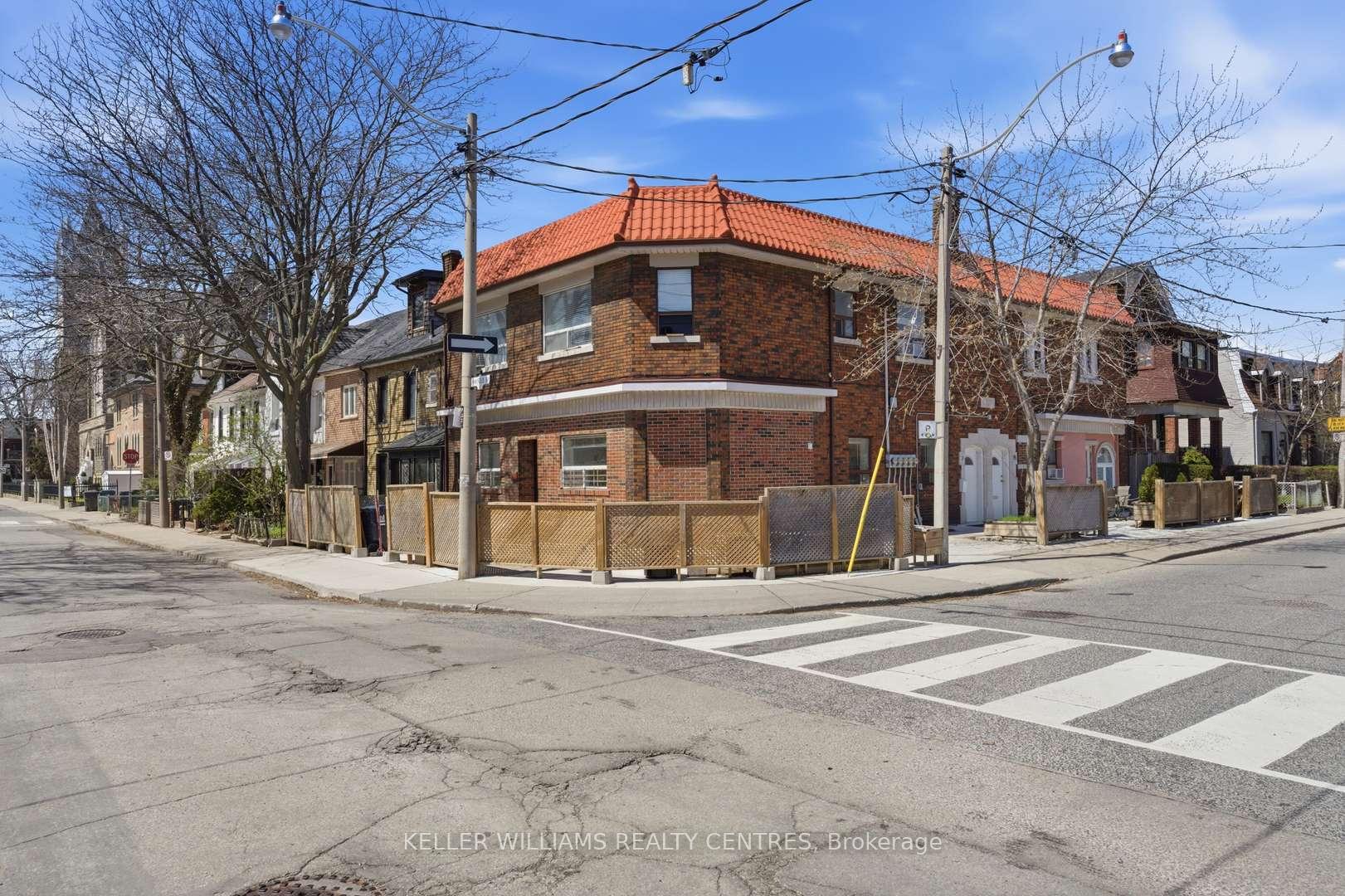 42 Mansfield Avenue, Toronto C01, ON M6J 2B2