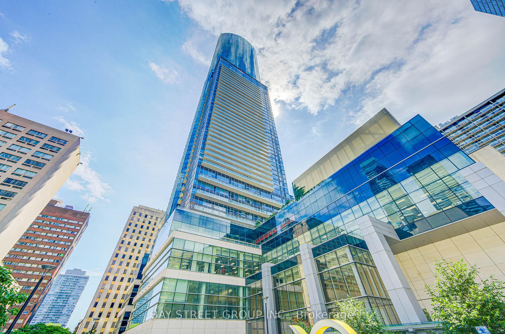 388 Yonge Street 6701, Toronto C01, ON M5B 0A4
