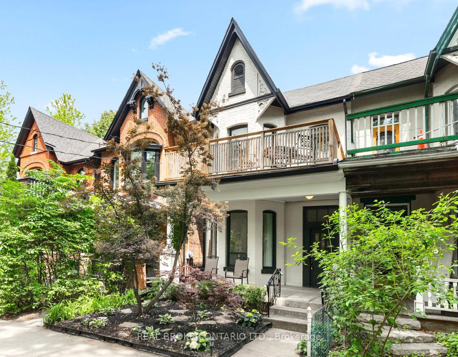 33 Lakeview Avenue, Toronto C01, ON M6J 3B2