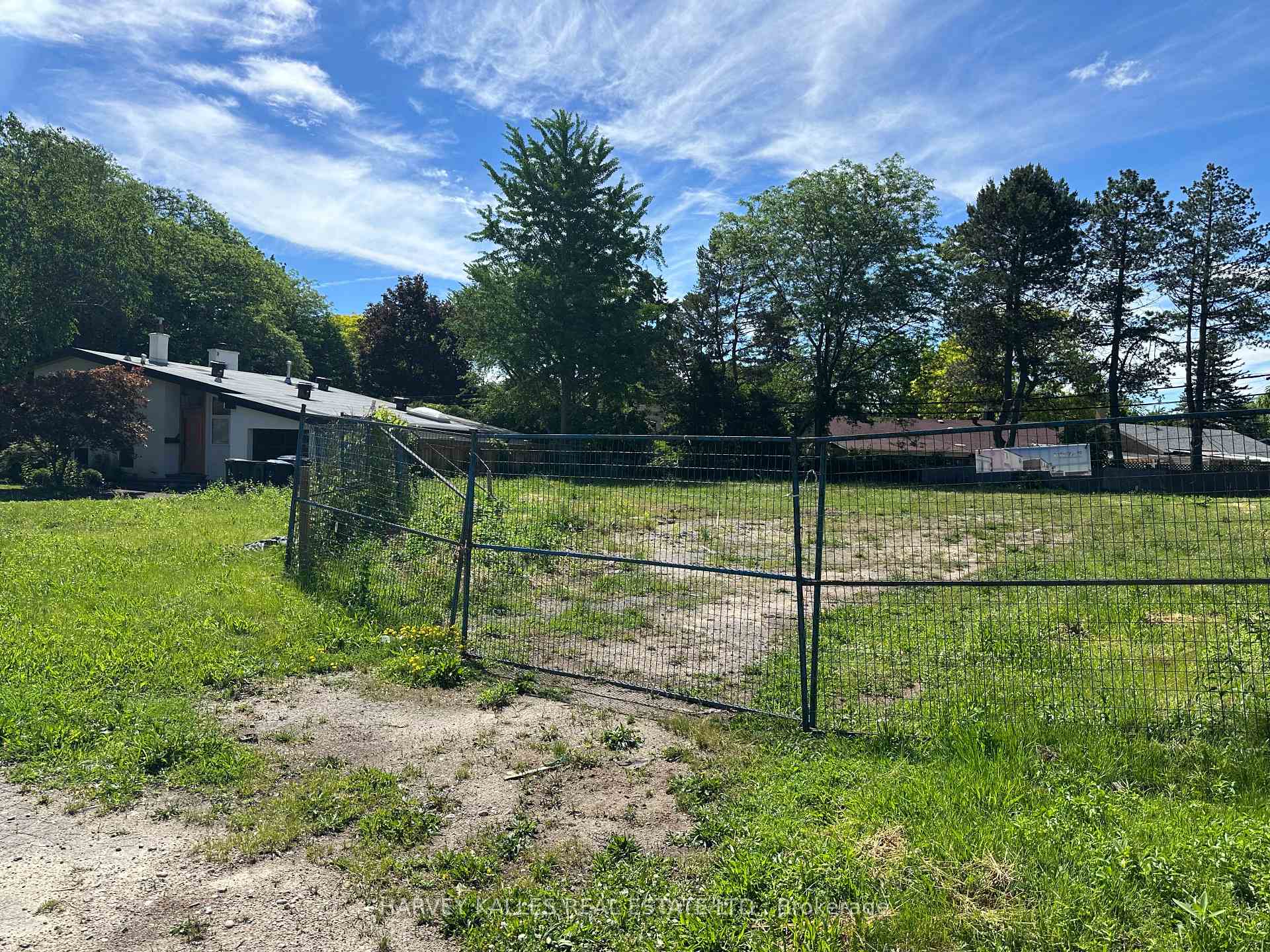20 Legato Court, Toronto C13, ON M3B 1L7