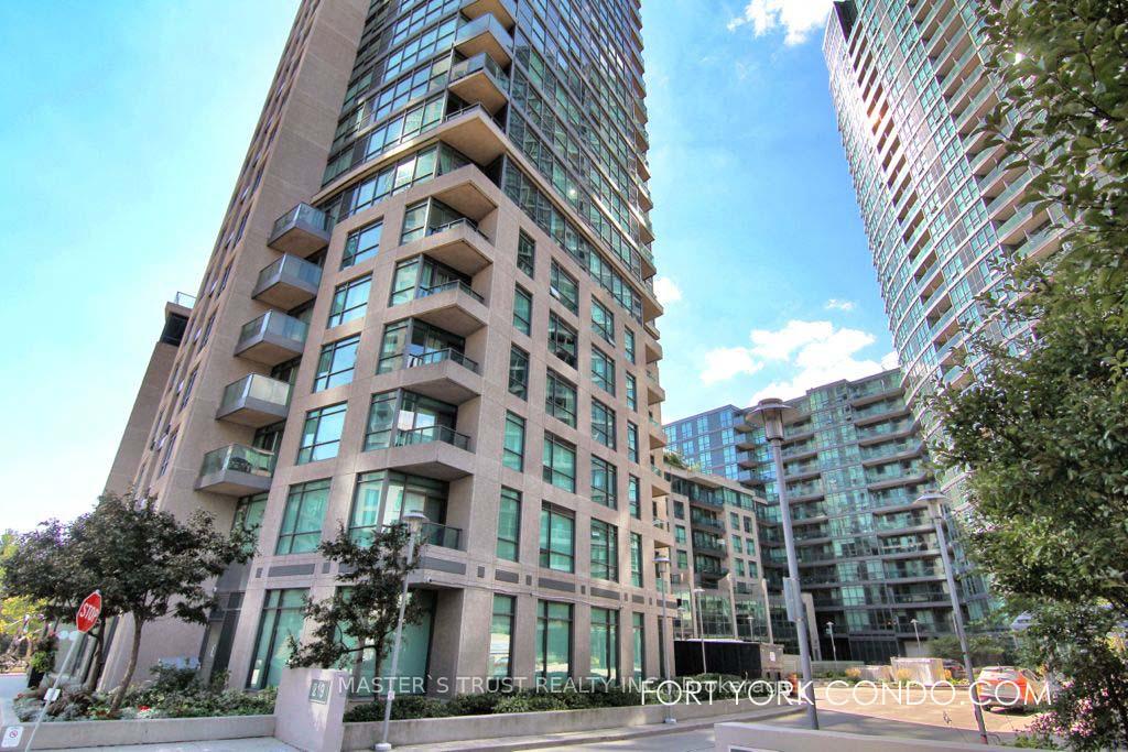 219 Fort York Boulevard 312, Toronto C01, ON M5V 1B1