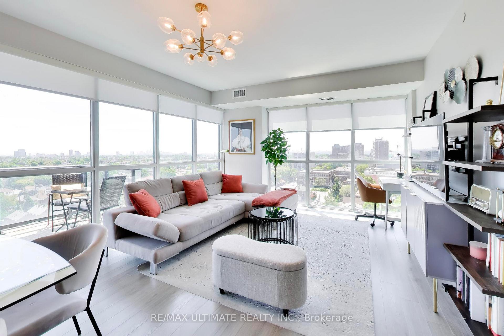 1603 Eglinton Avenue W 4, Toronto C03, ON M6E 0A1