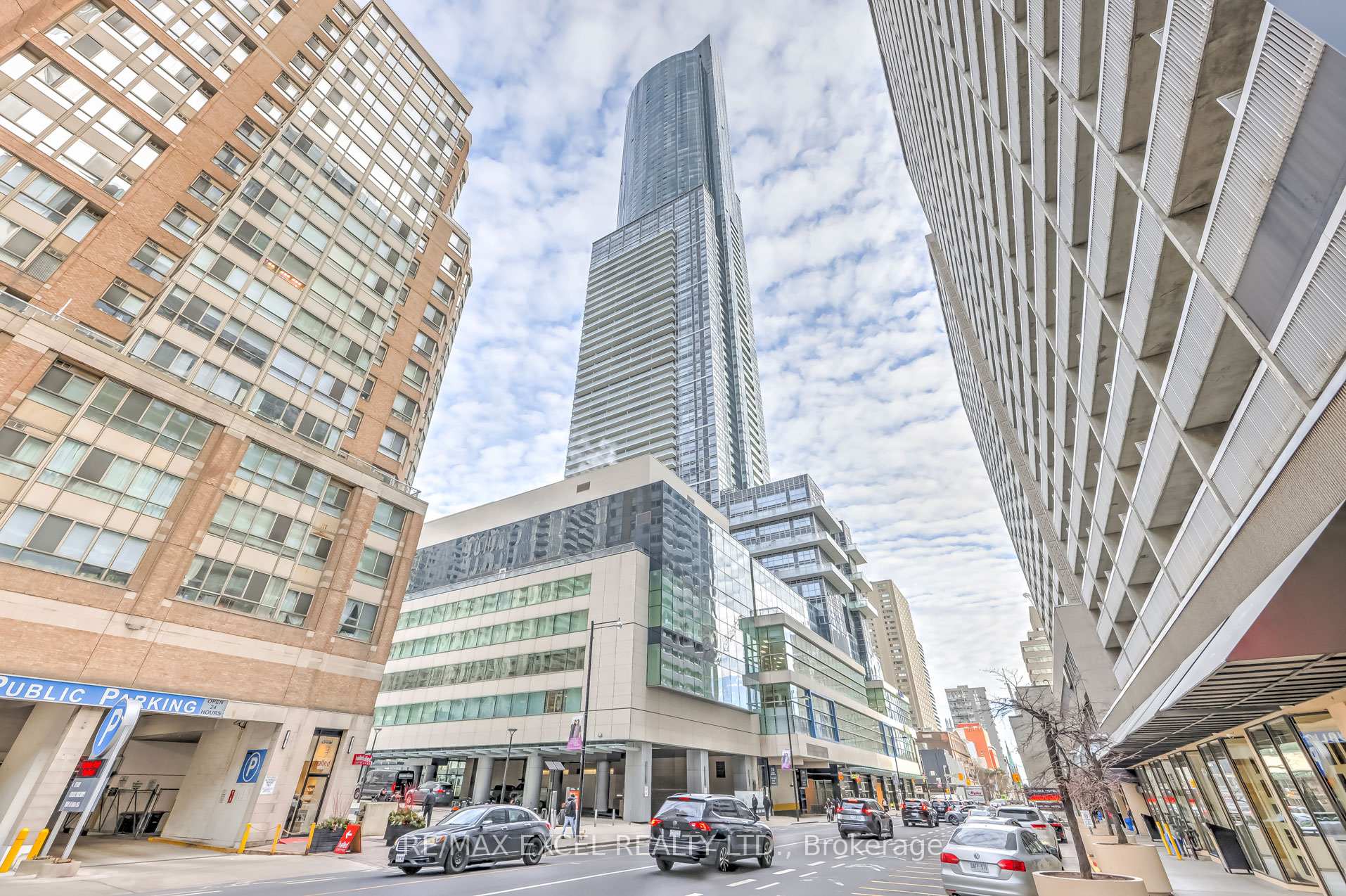 386 Yonge Street 4904, Toronto C01, ON M5B 0A5