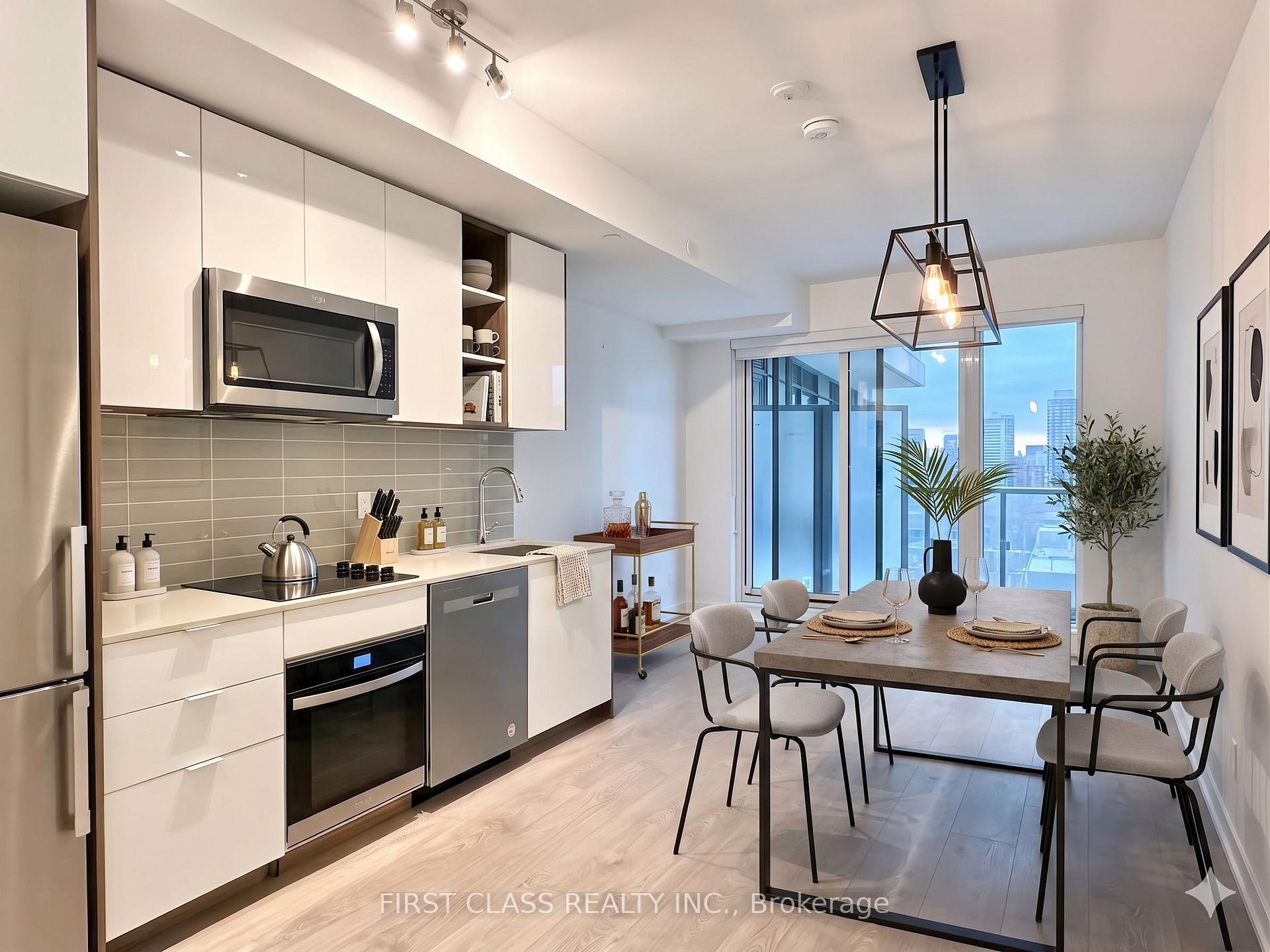 543 Richmond Street W 820, Toronto C01, ON M5V 0W9