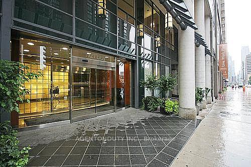 1121 Bay Street 1604, Toronto C01, ON M5S 3L9