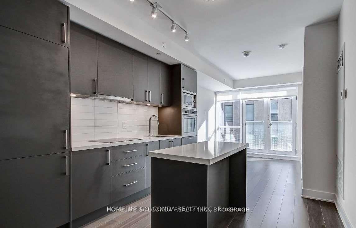 88 Cumberland Street 901, Toronto C02, ON M5R 0C8